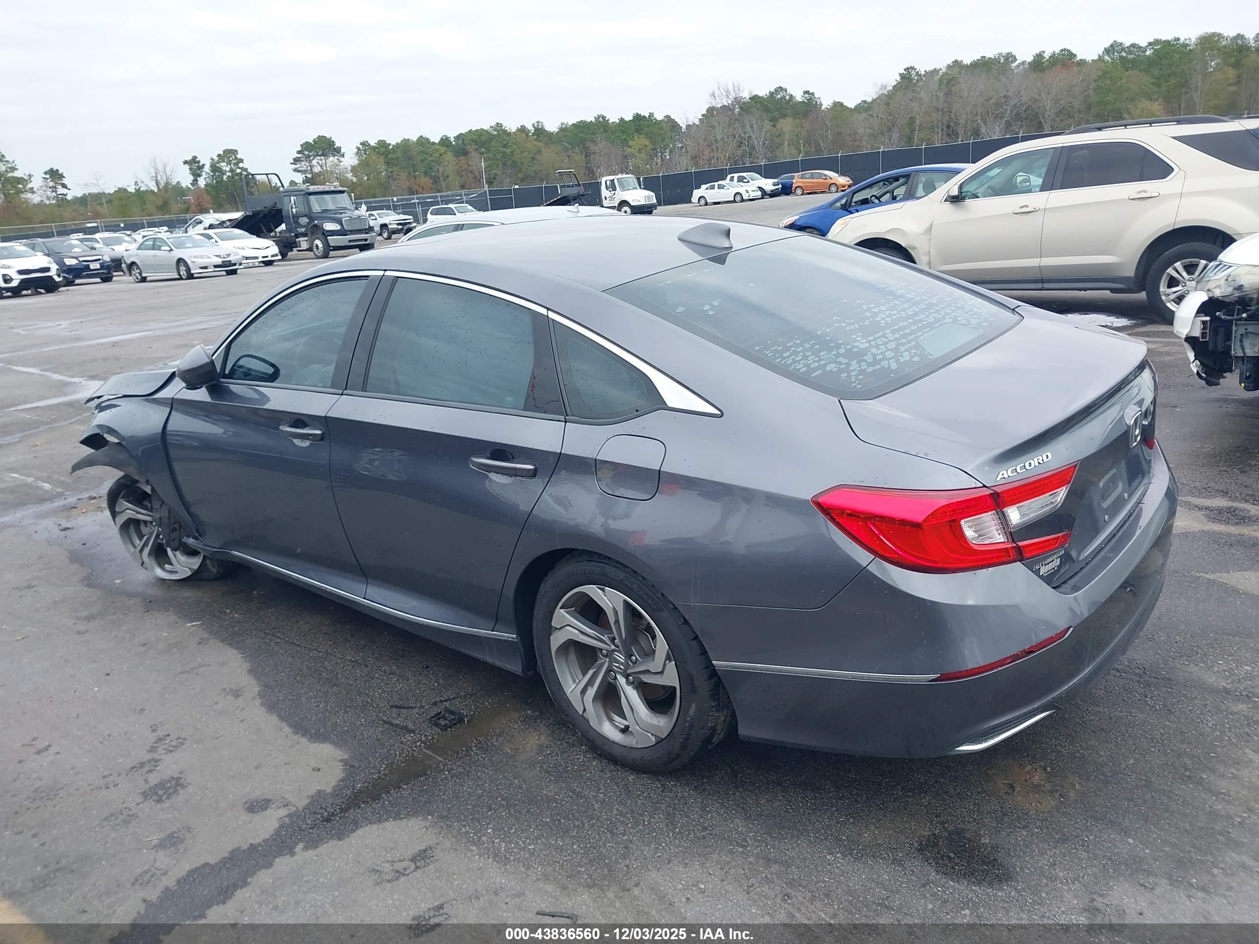 HONDA ACCORD image 3