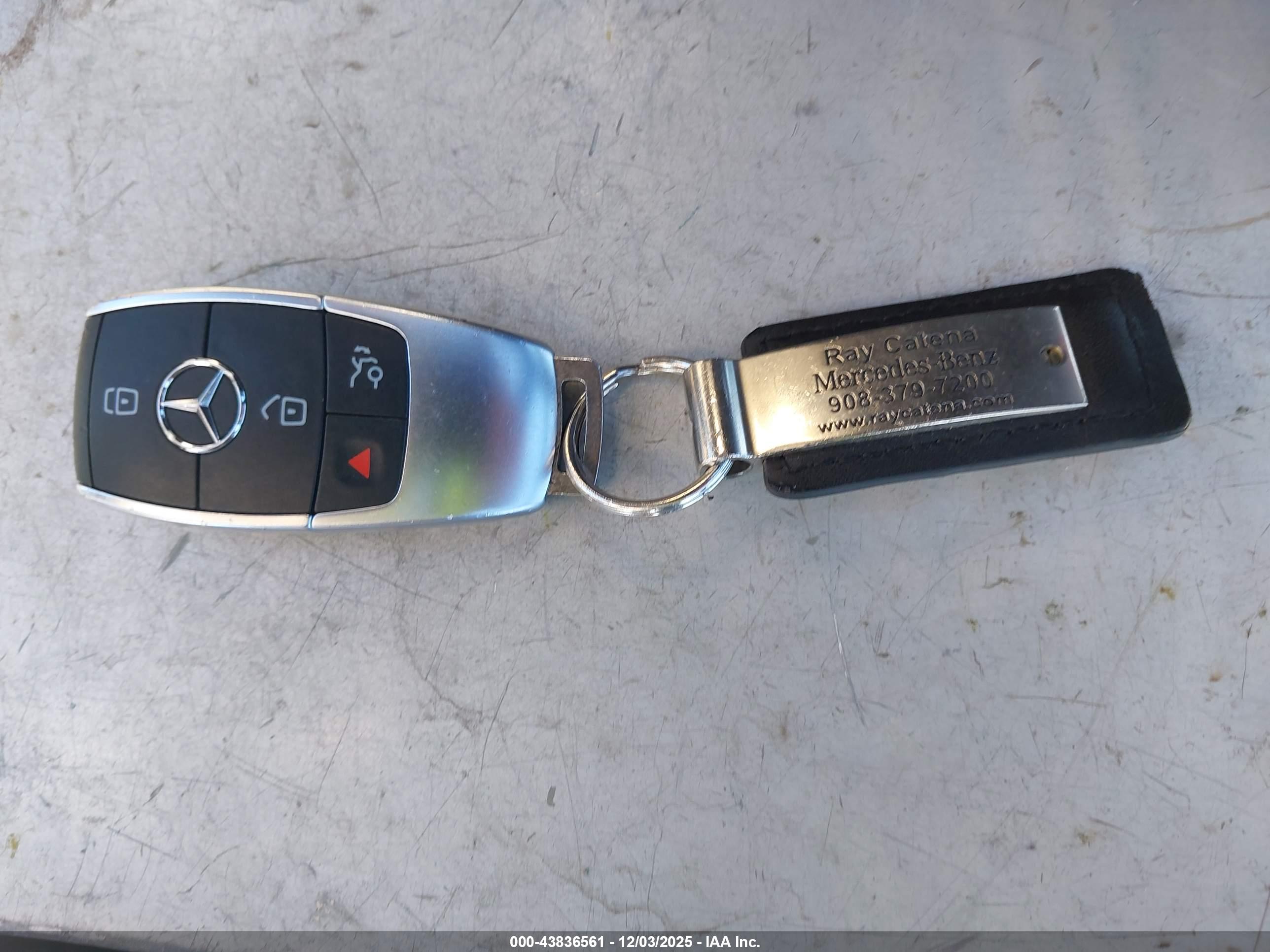 MERCEDES-BENZ A image 11