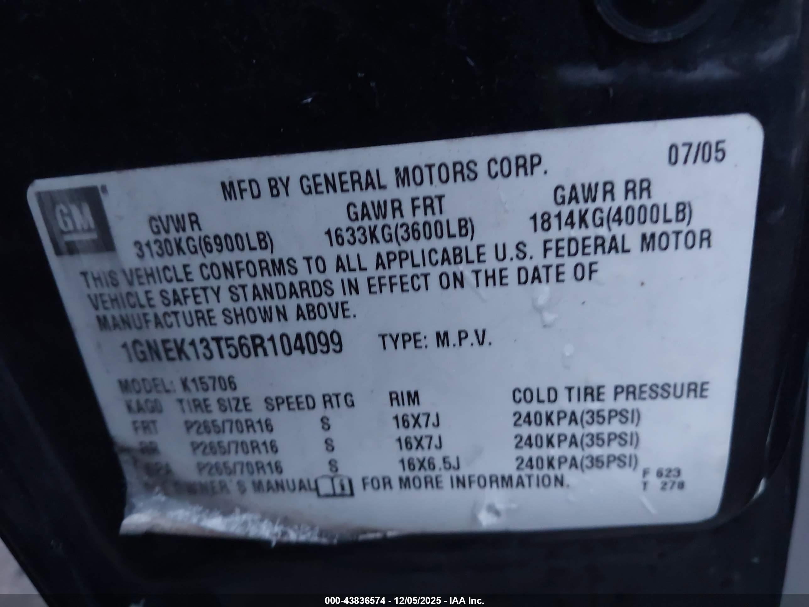 CHEVROLET TAHOE image 9