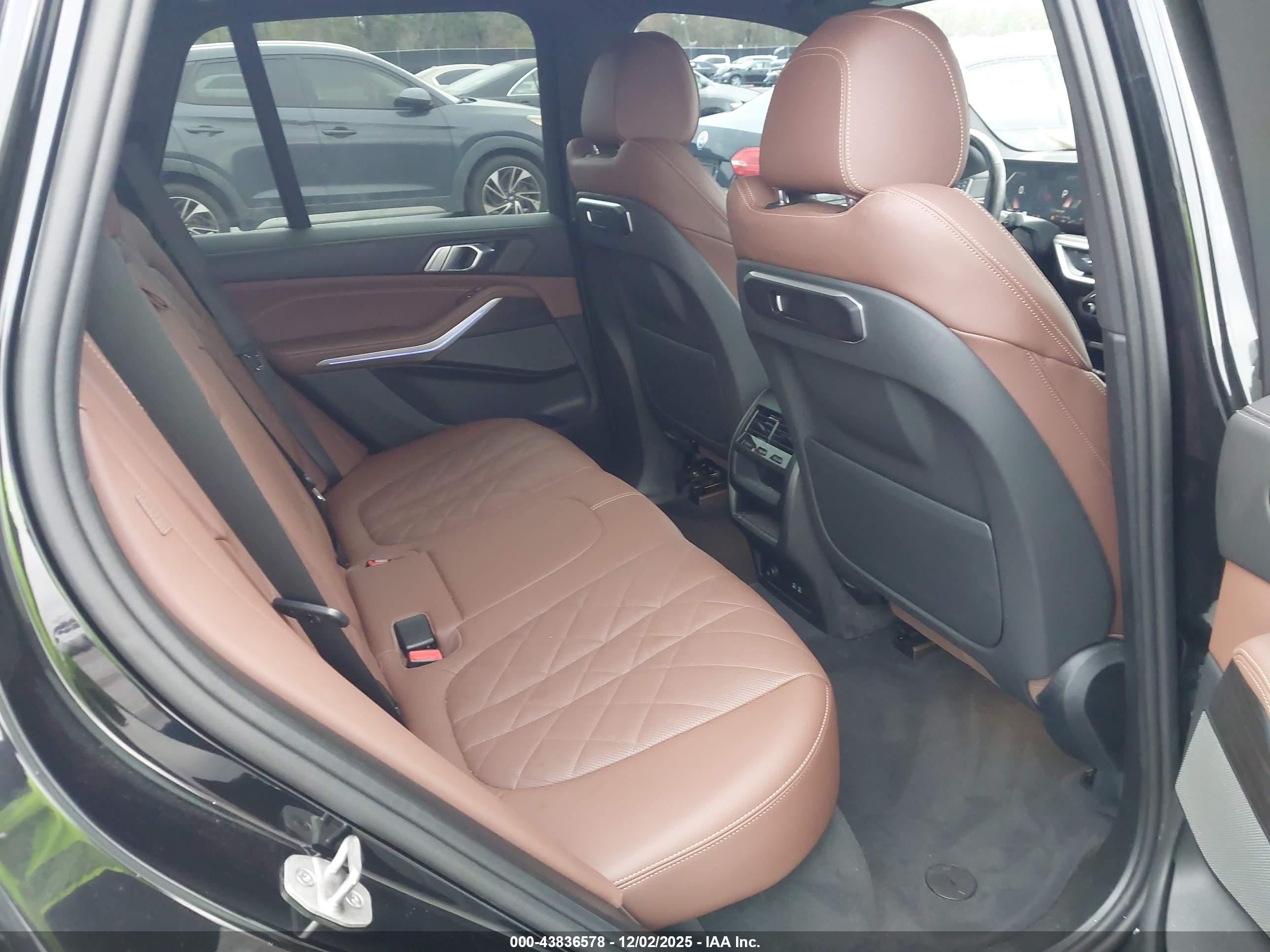 BMW X5 image 8