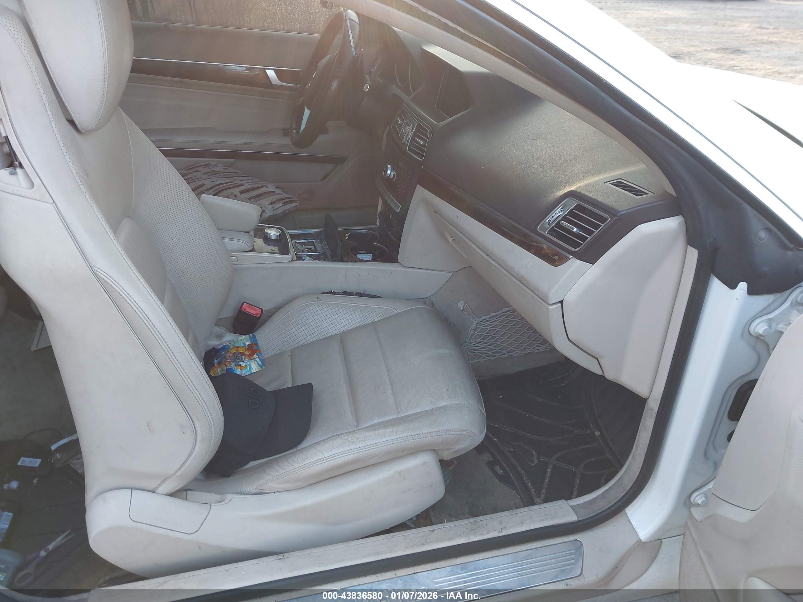 MERCEDES-BENZ E image 5