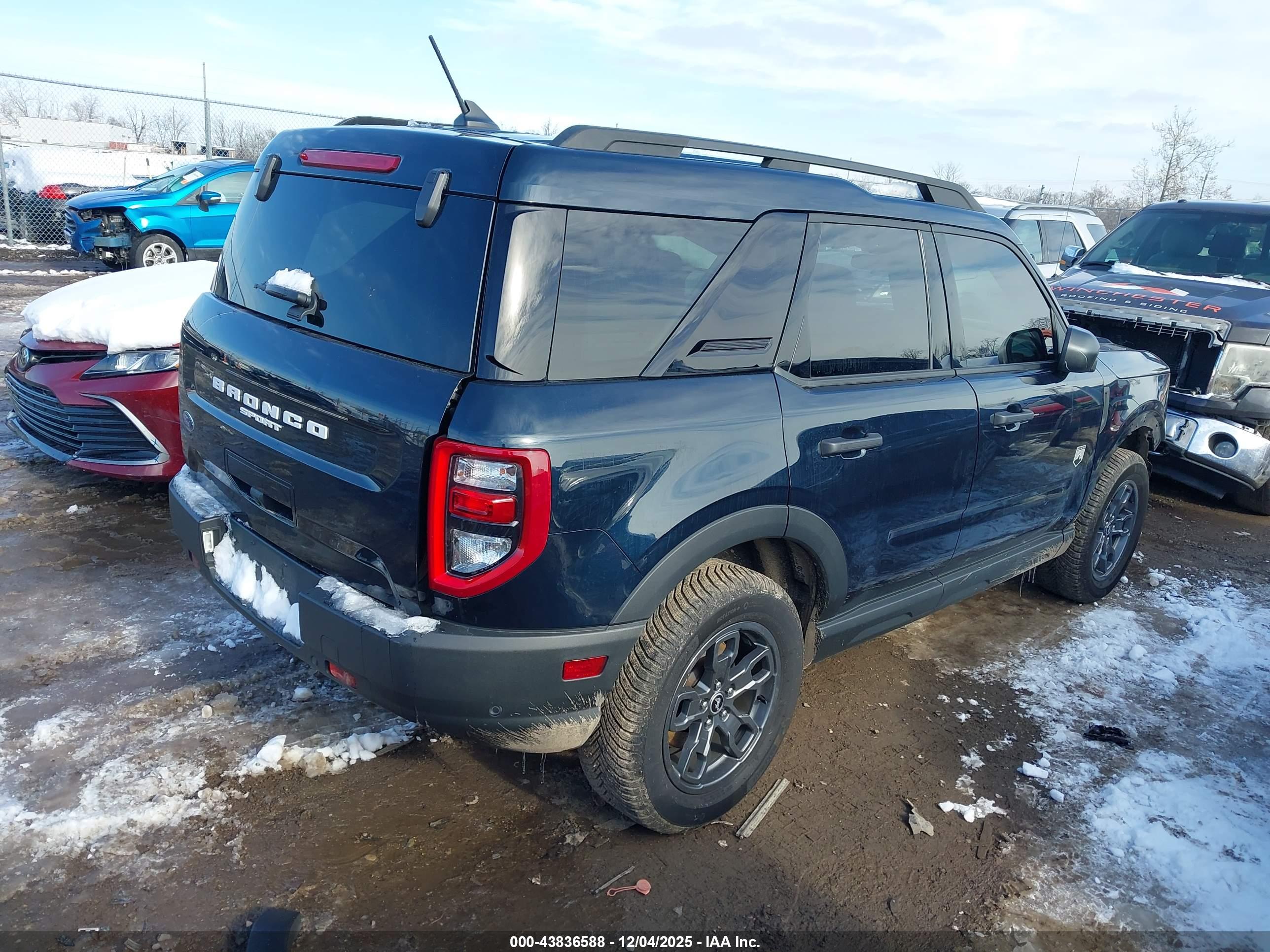 FORD BRONCO image 4