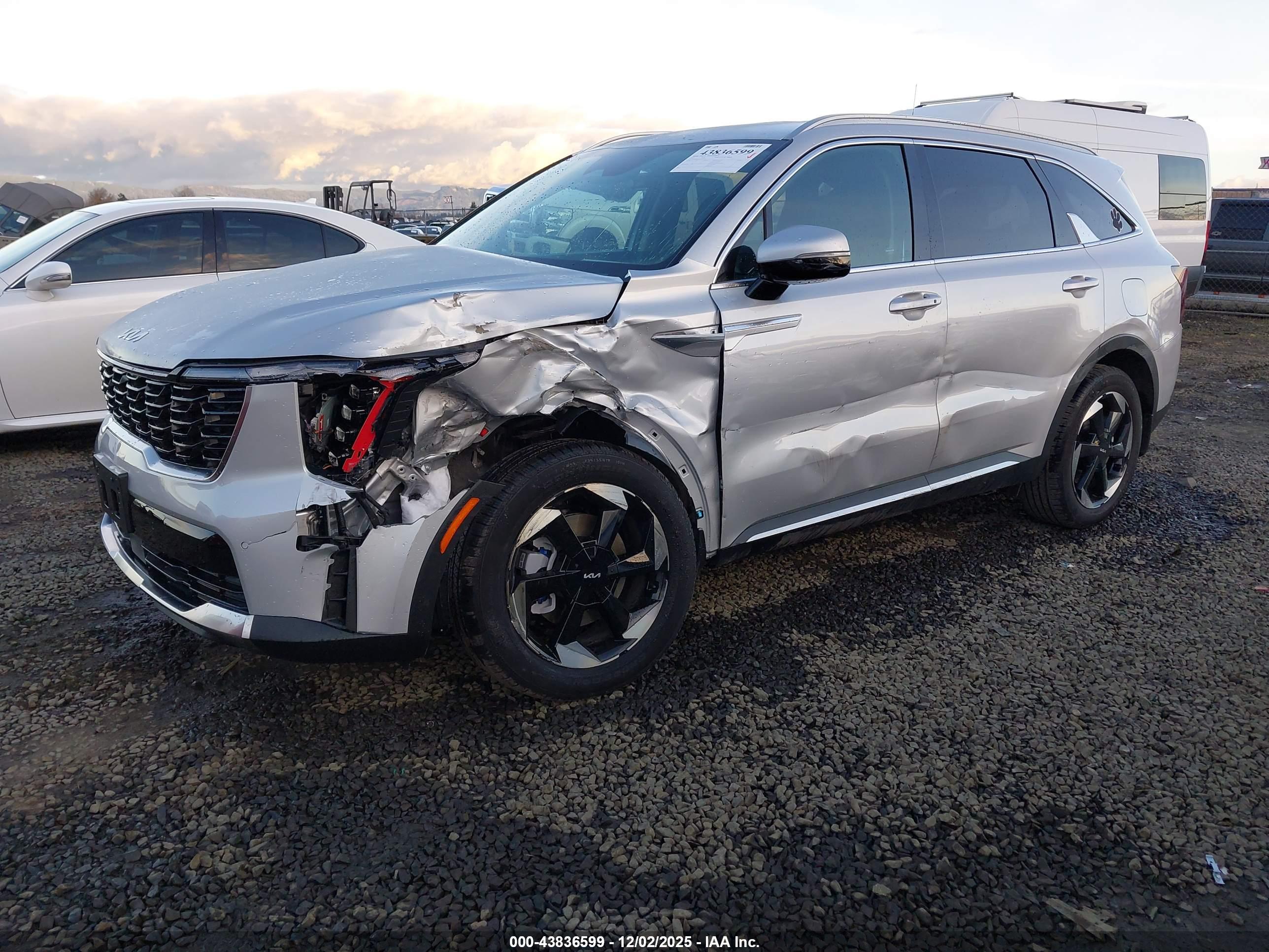KIA SORENTO image 2