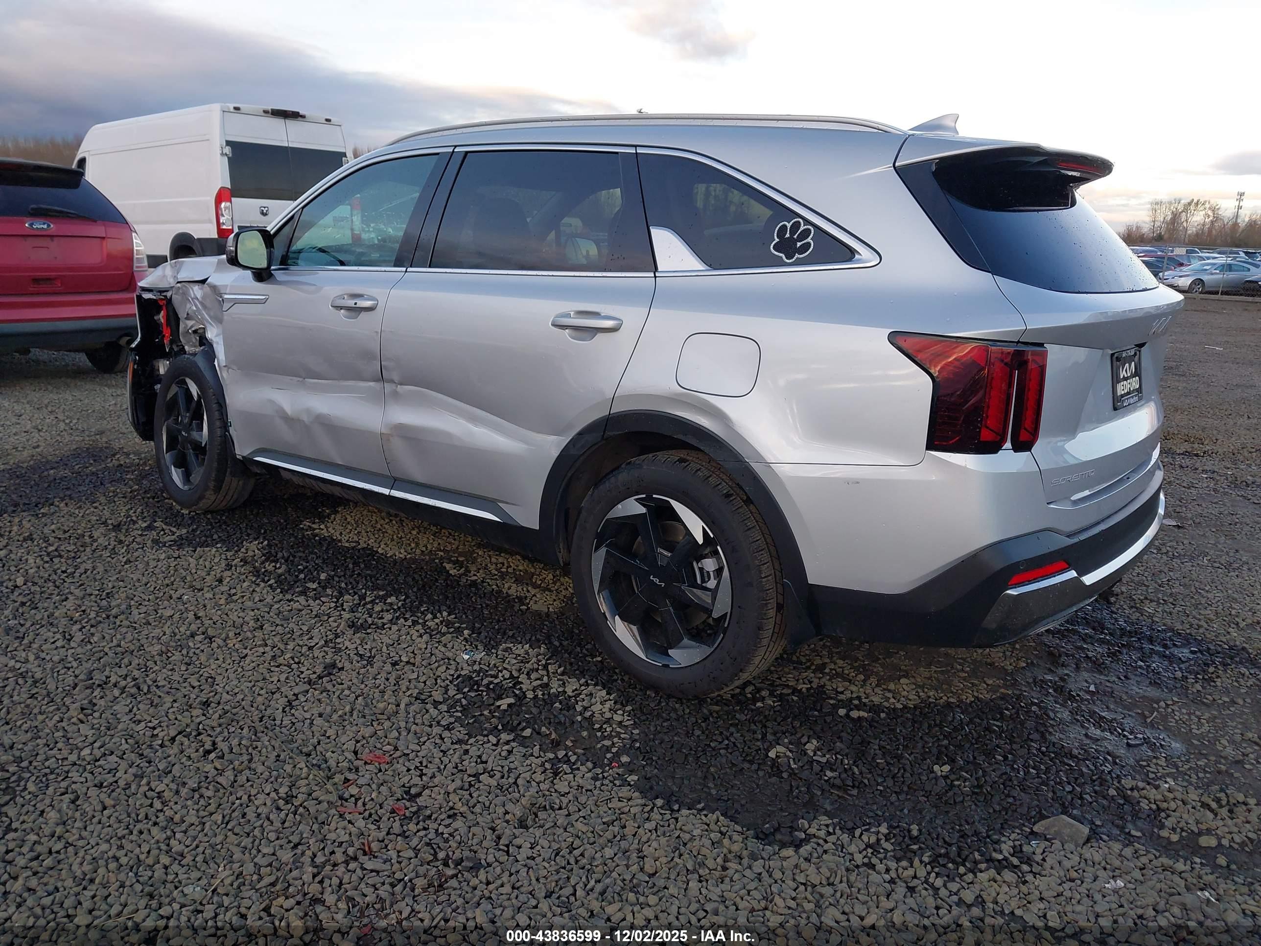 KIA SORENTO image 3