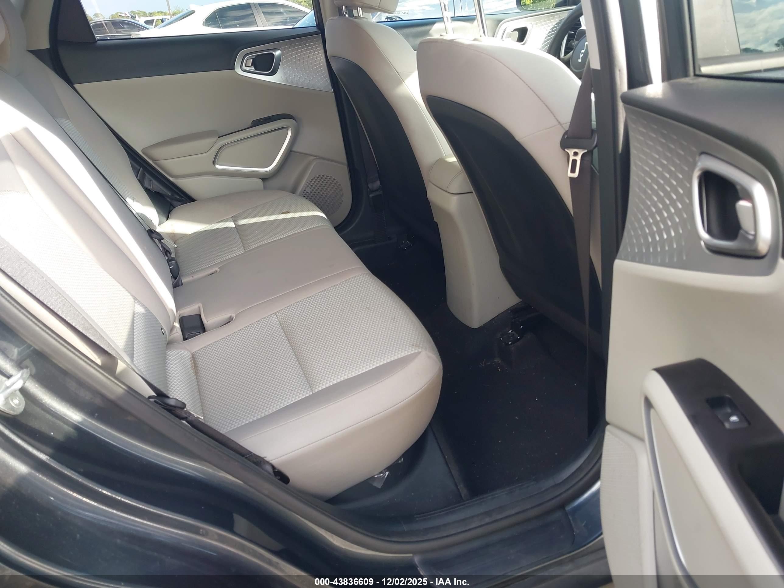 KIA SOUL image 8