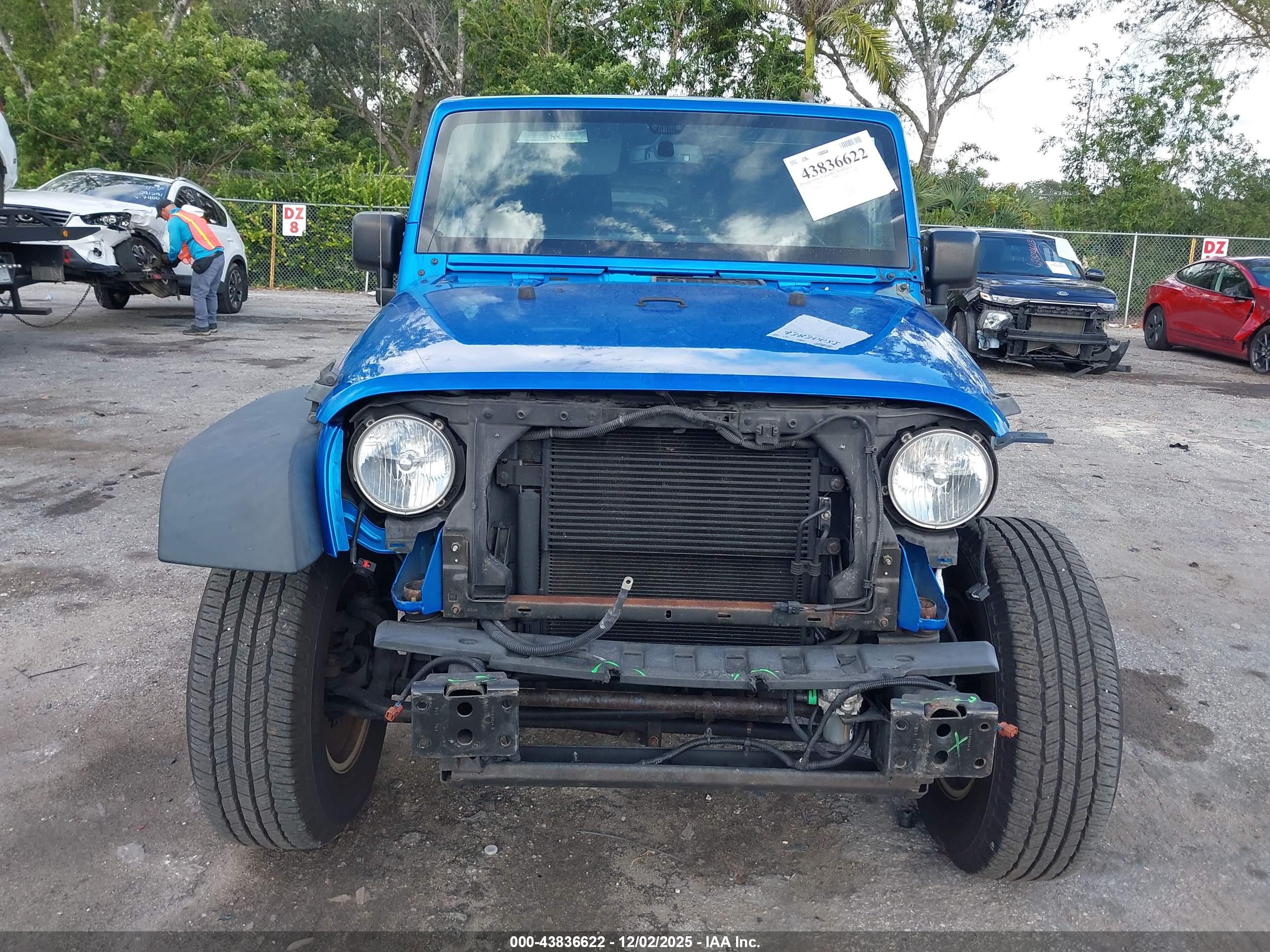 JEEP WRANGLER image 6