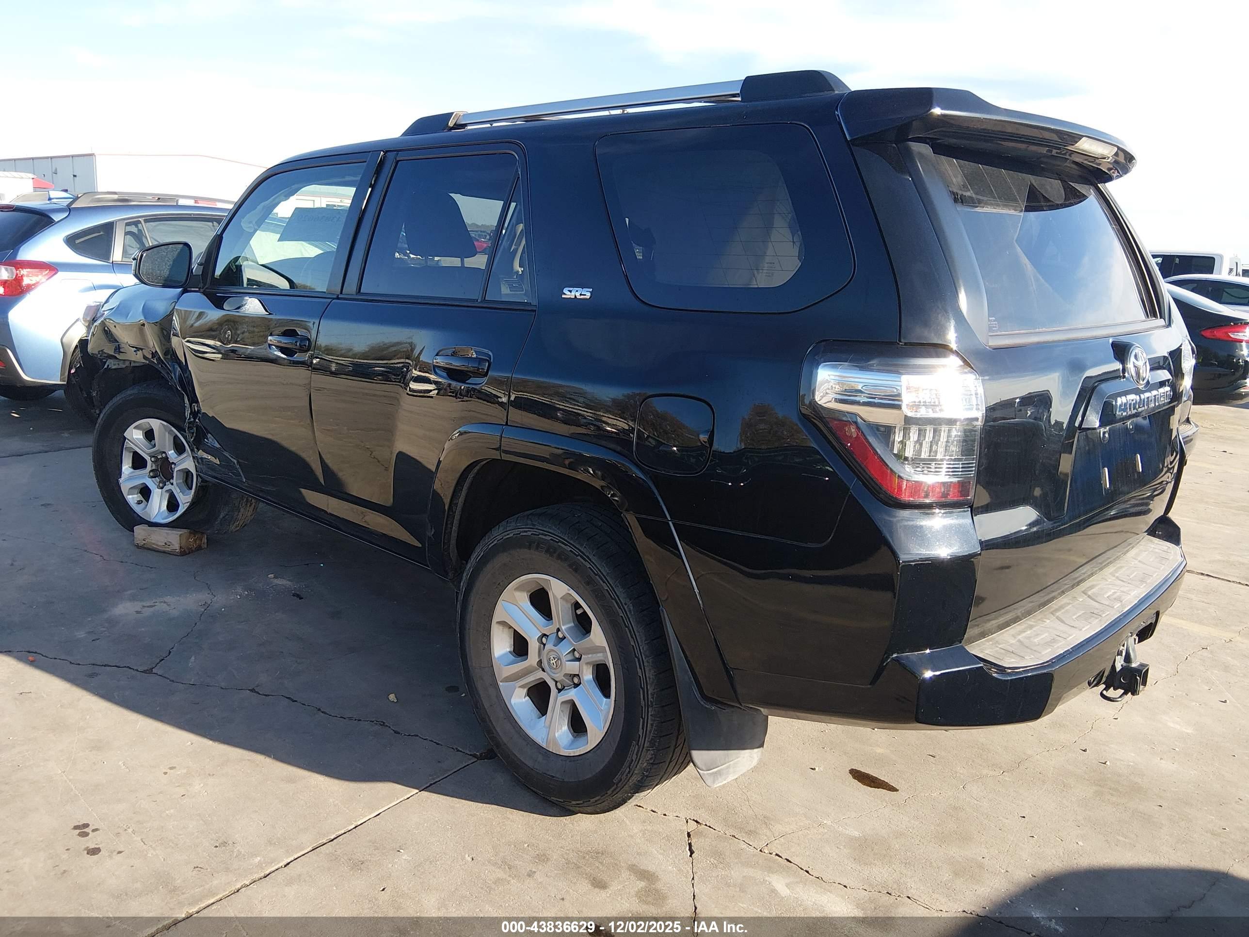 TOYOTA 4RUNNER image 3