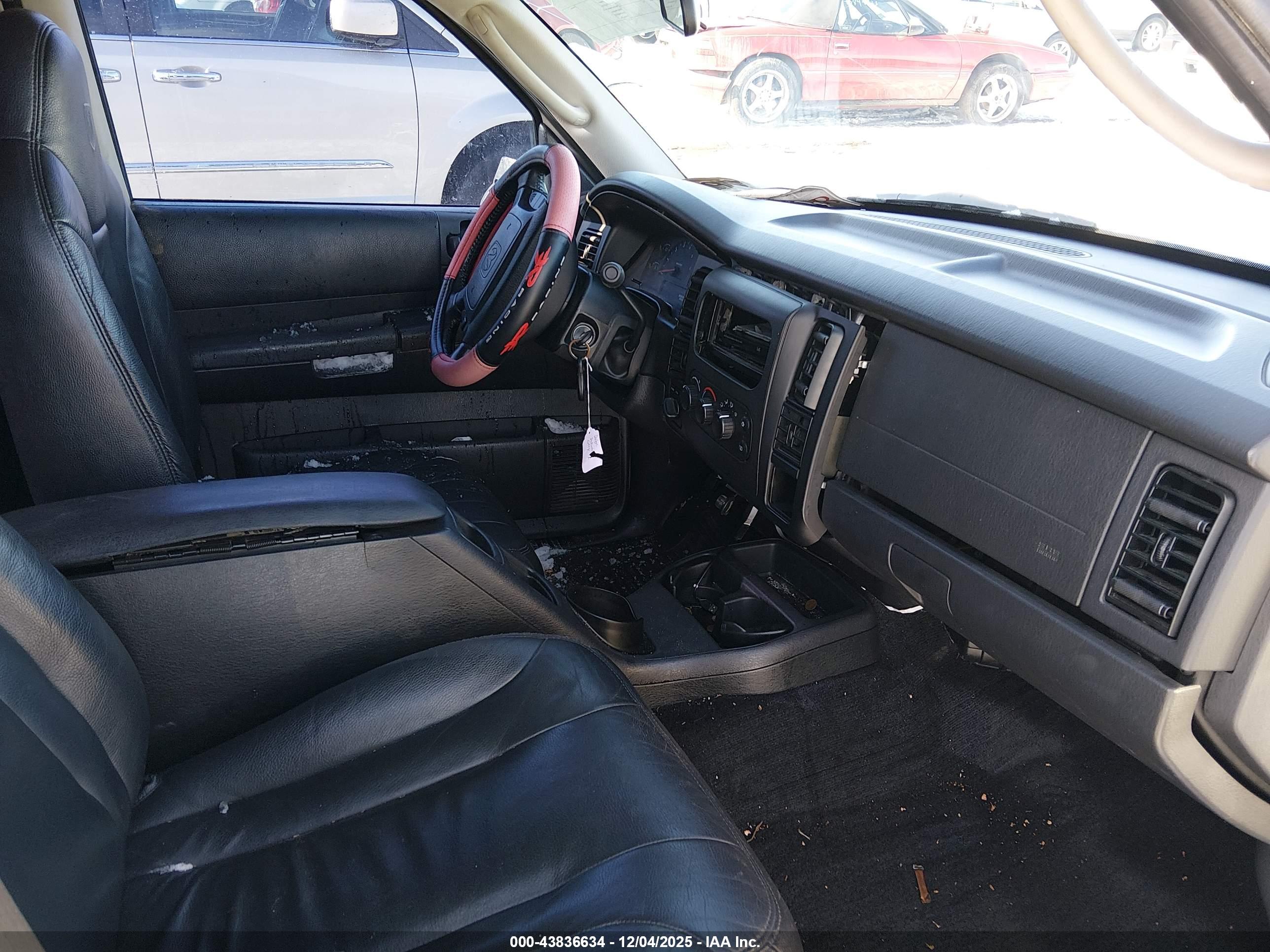 DODGE DAKOTA image 5