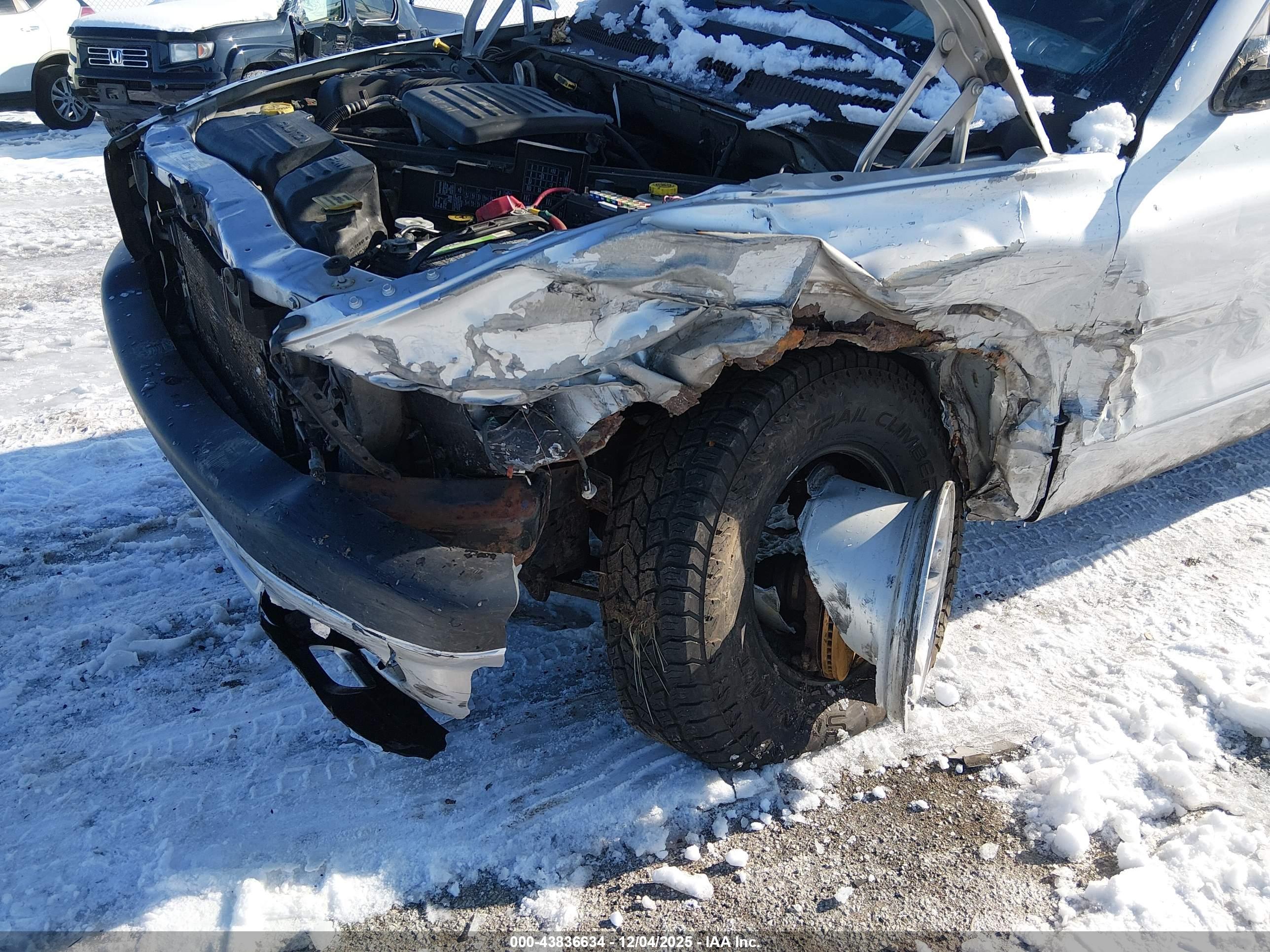 DODGE DAKOTA image 6