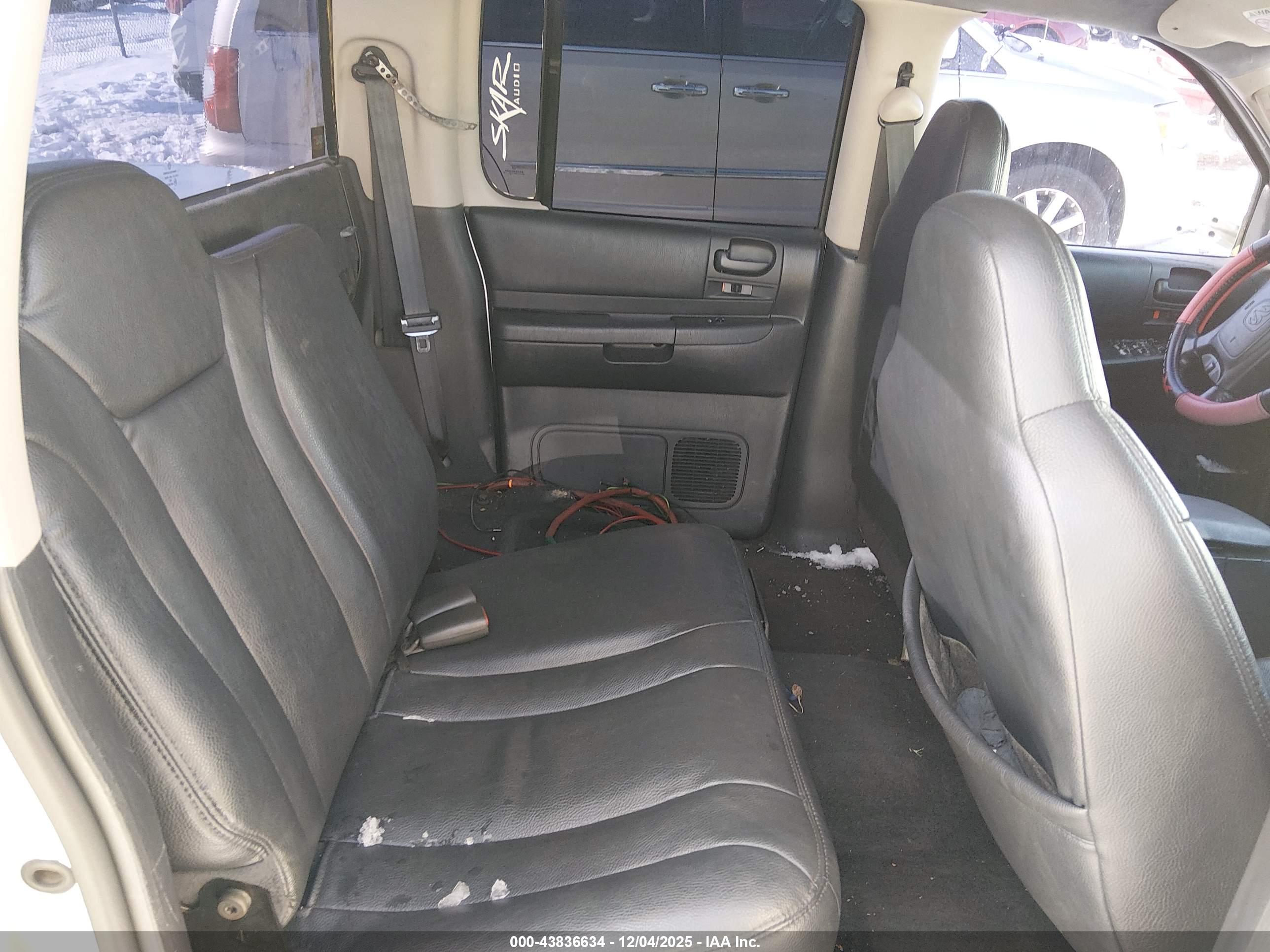 DODGE DAKOTA image 8