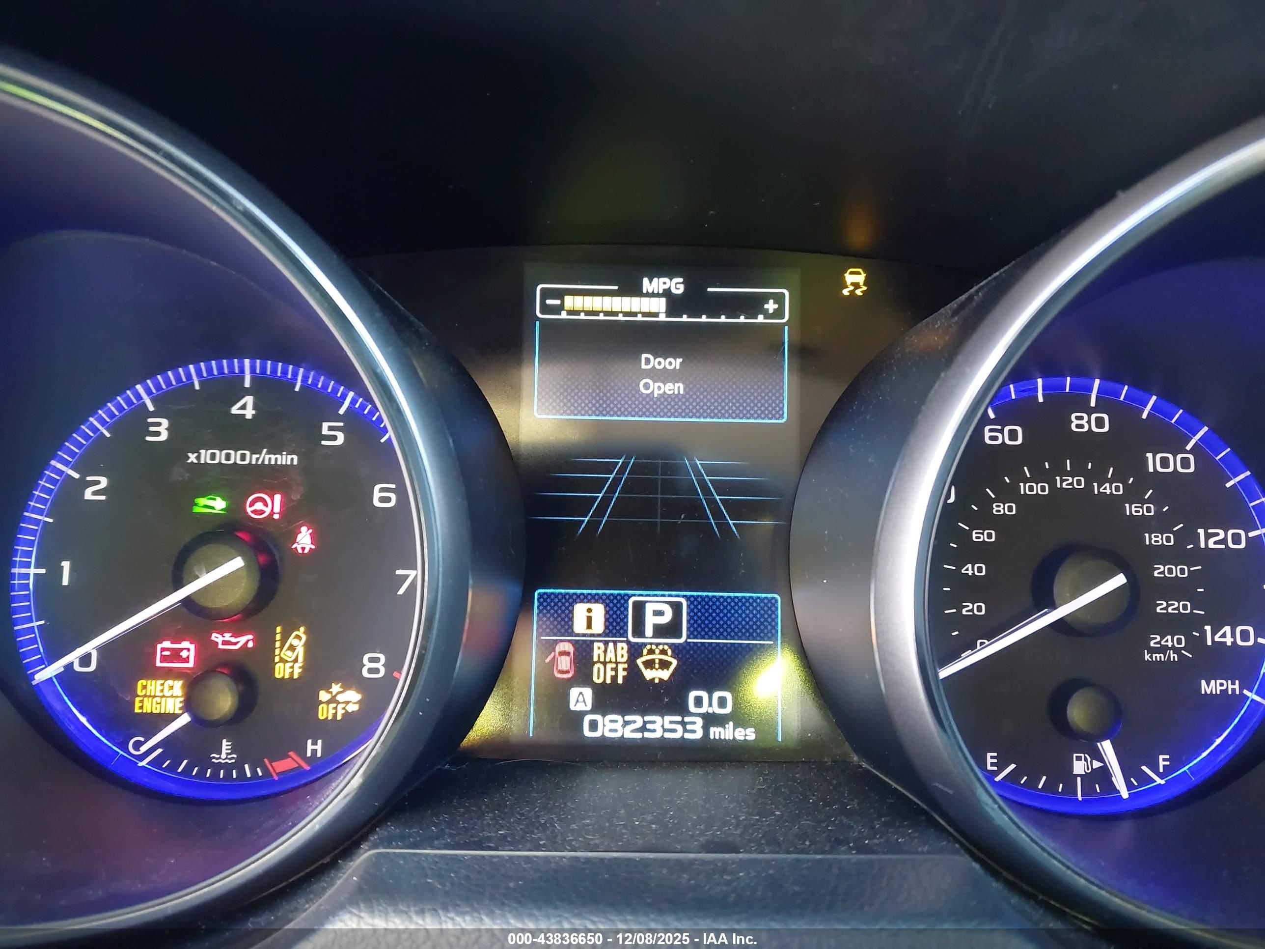 SUBARU OUTBACK image 7