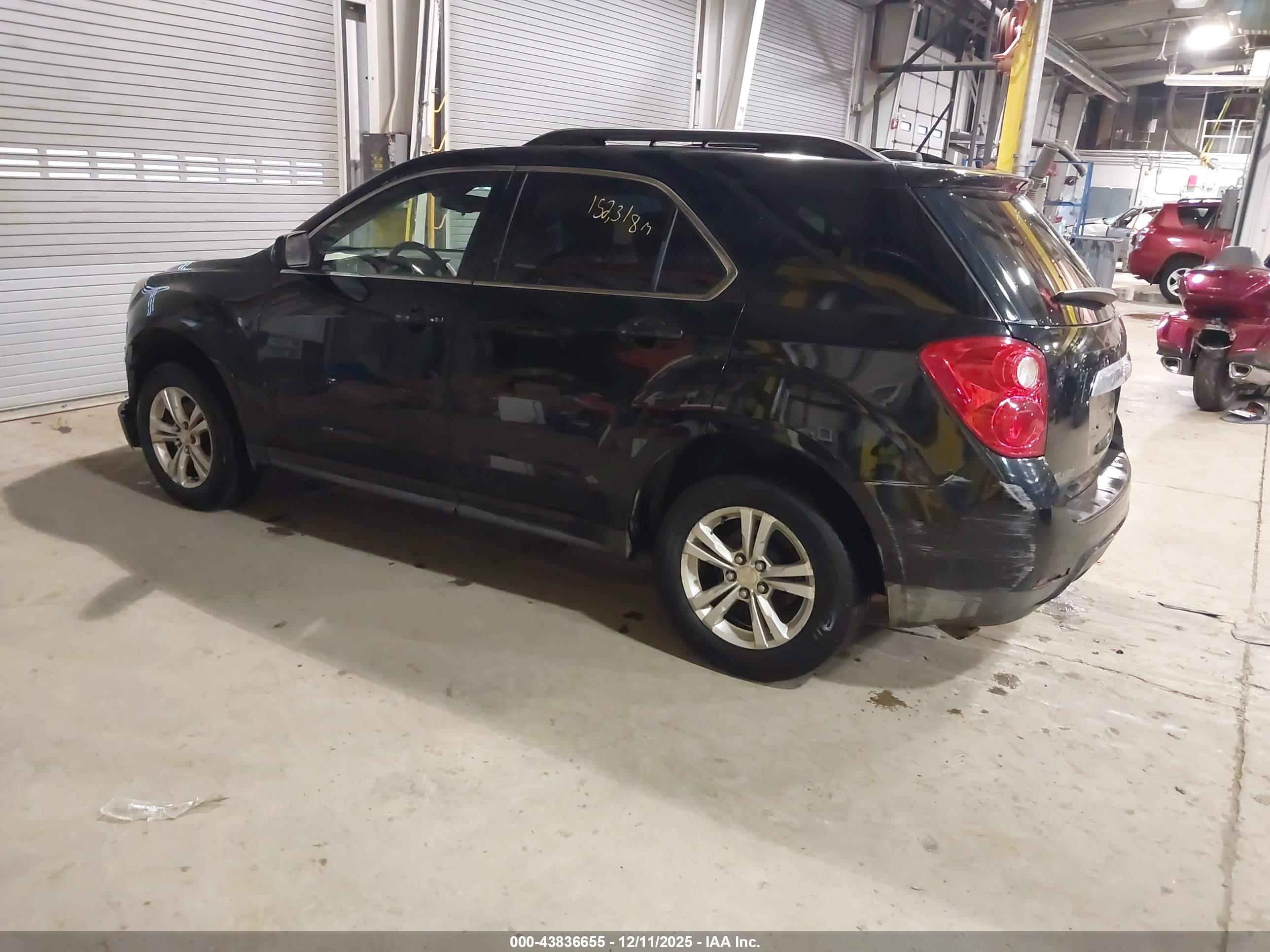 CHEVROLET EQUINOX image 3