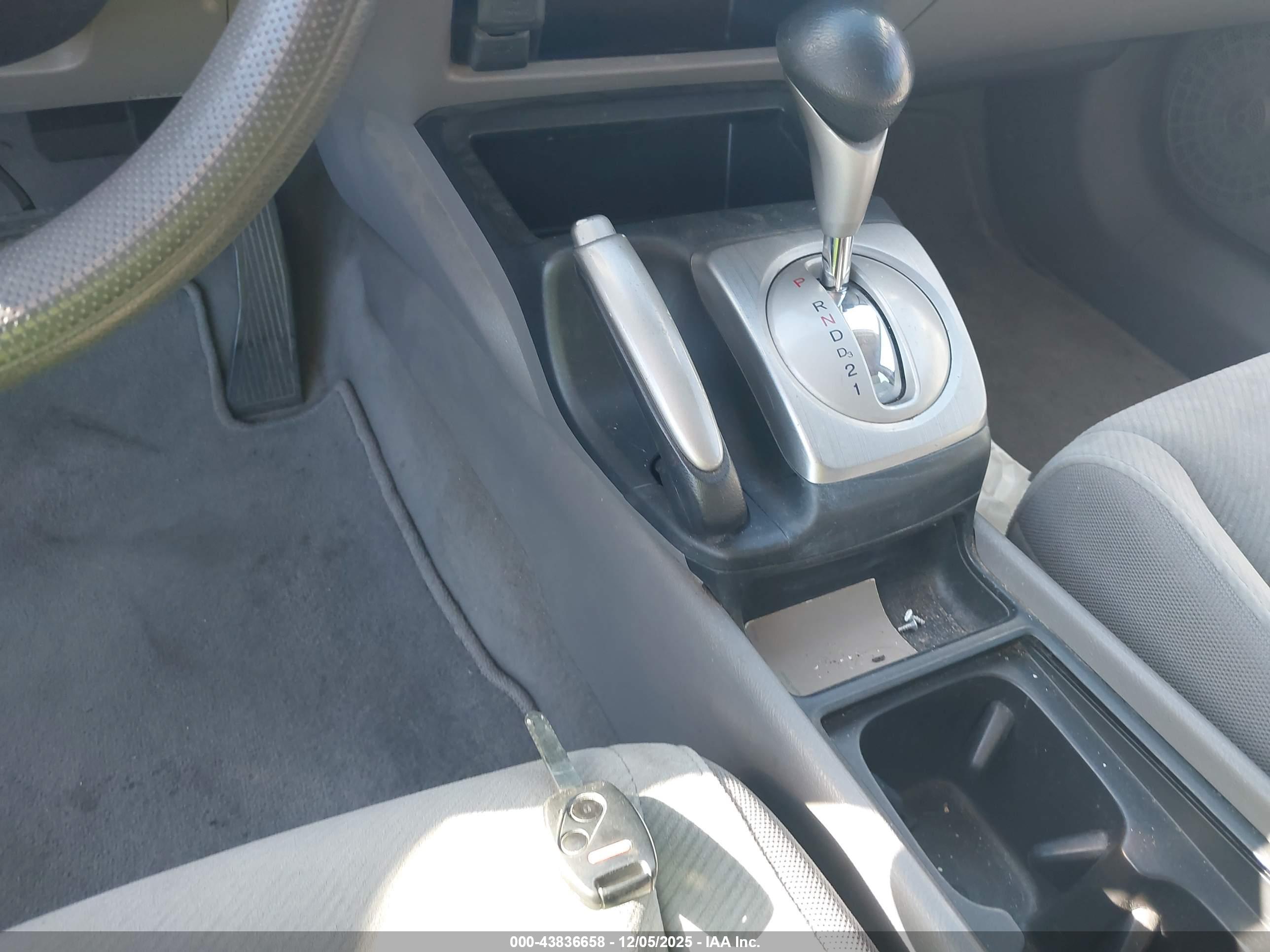 HONDA CIVIC image 11
