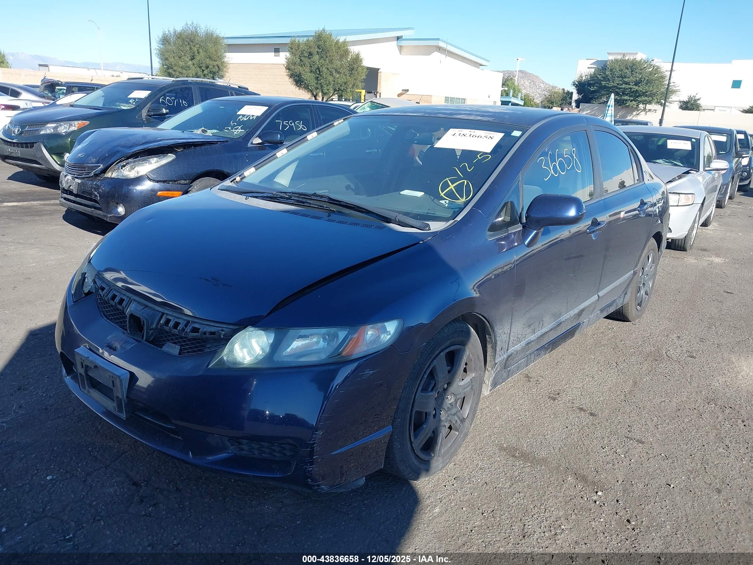 HONDA CIVIC image 2
