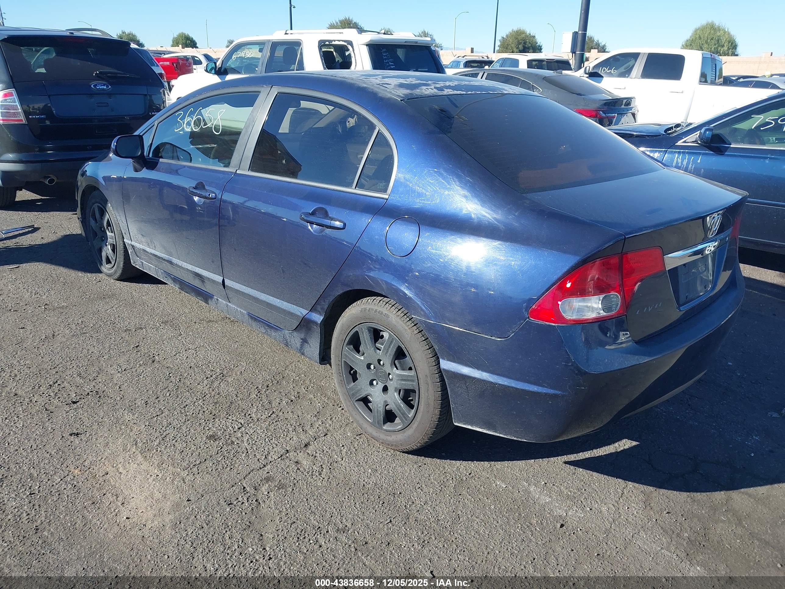 HONDA CIVIC image 3