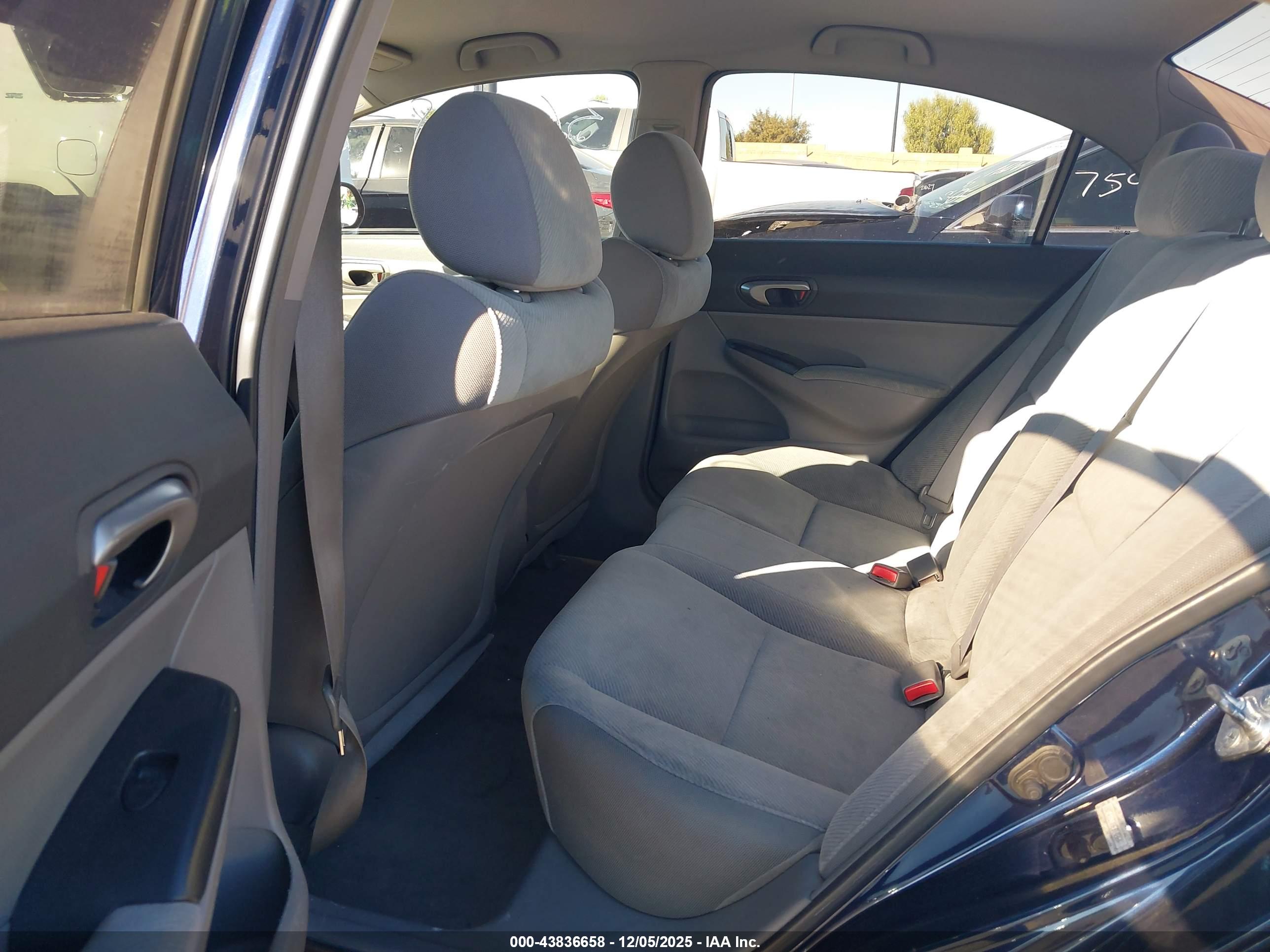 HONDA CIVIC image 8