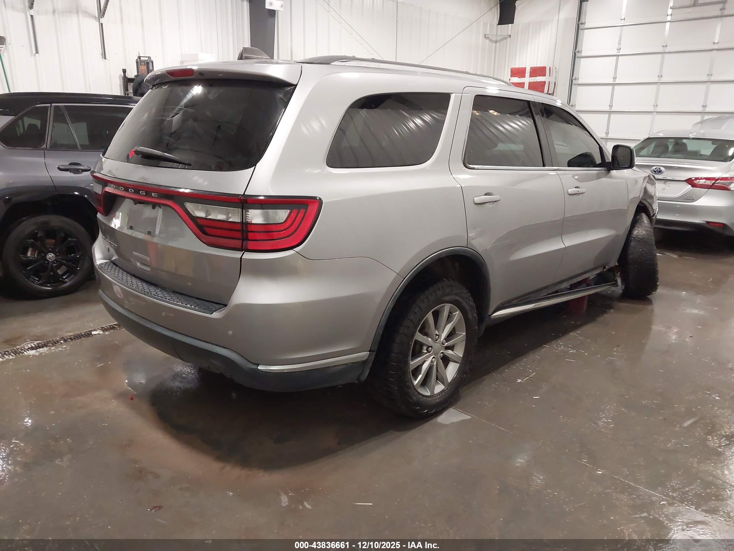 DODGE DURANGO image 4