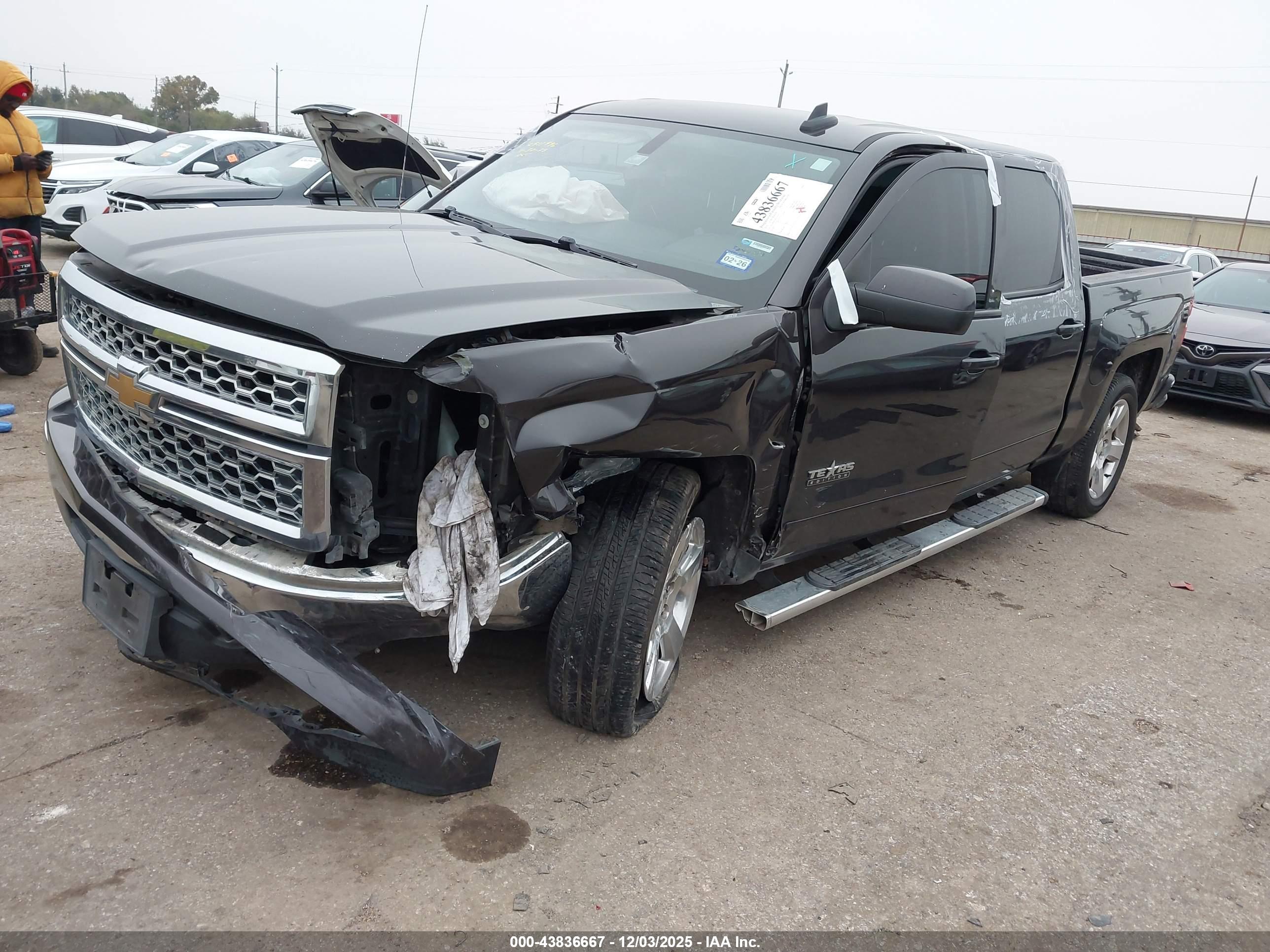 CHEVROLET SILVERADO image 2