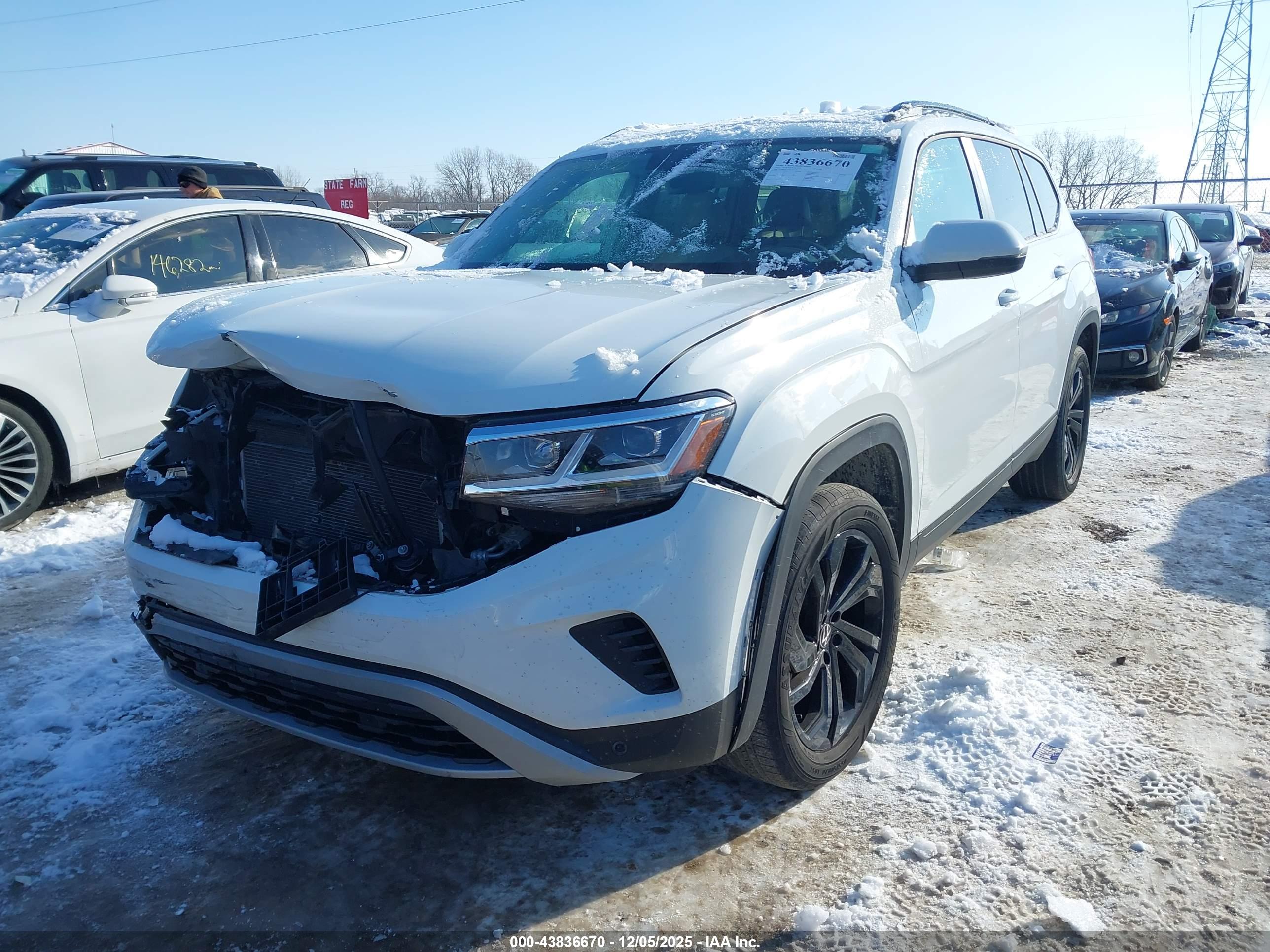VOLKSWAGEN ATLAS image 2