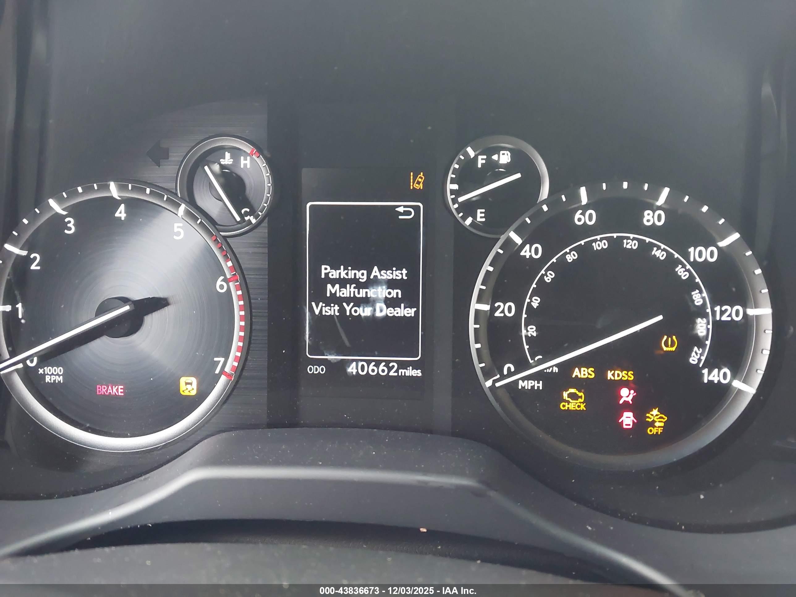 LEXUS GX image 7