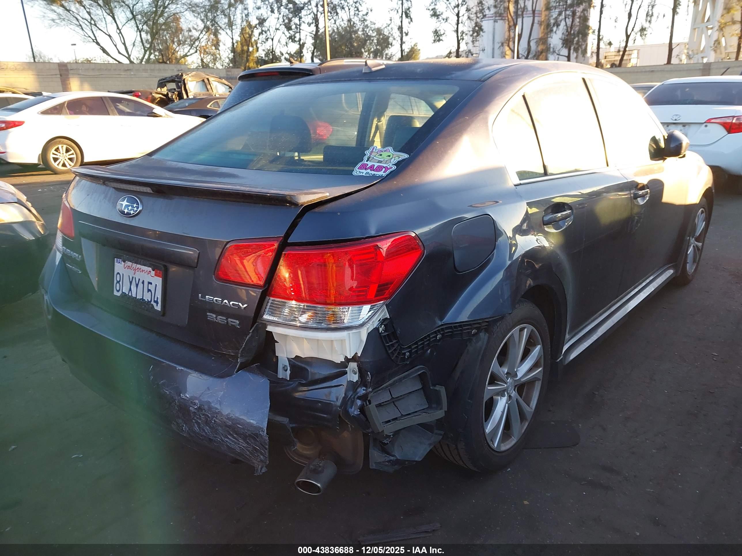 SUBARU LEGACY image 4