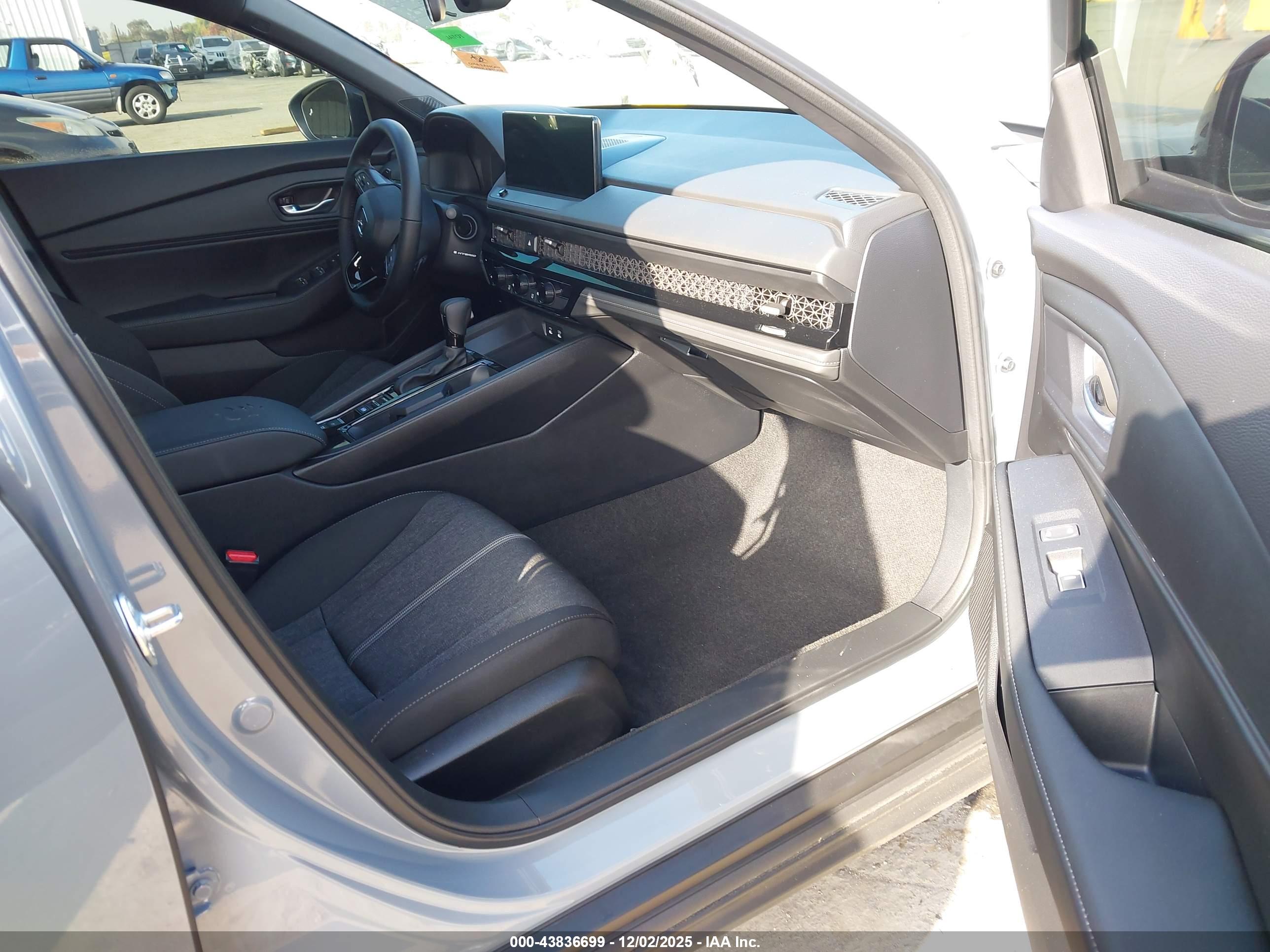 HONDA ACCORD image 5