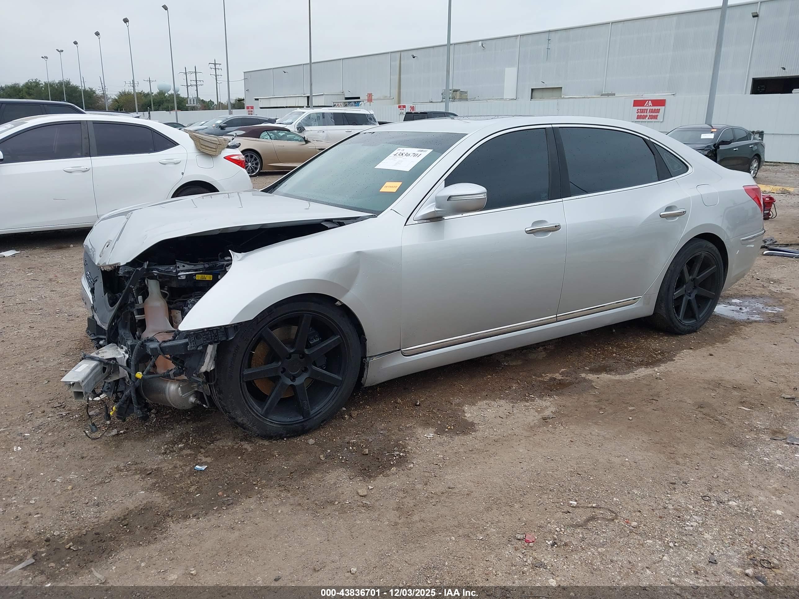 HYUNDAI EQUUS image 2