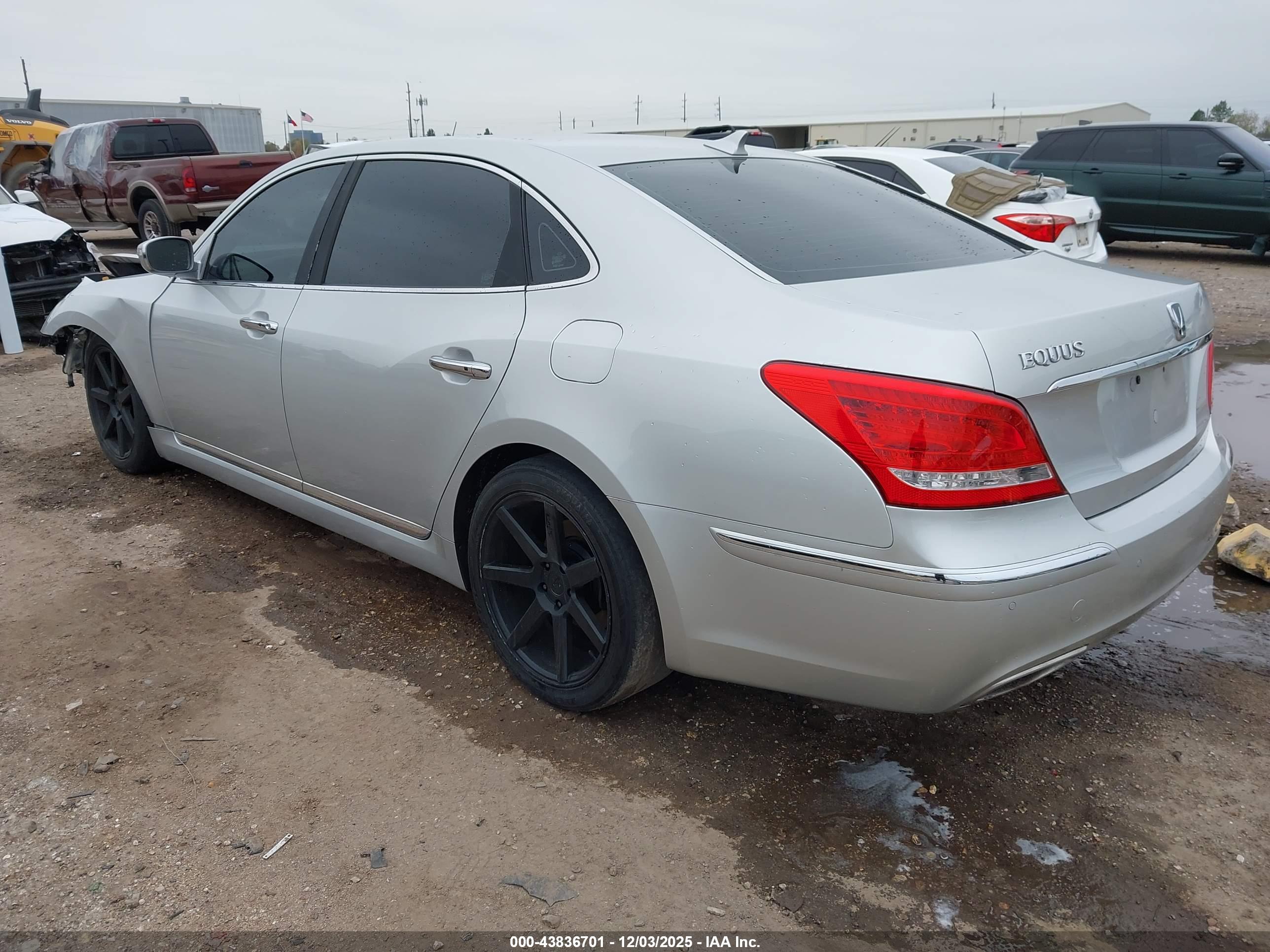 HYUNDAI EQUUS image 3