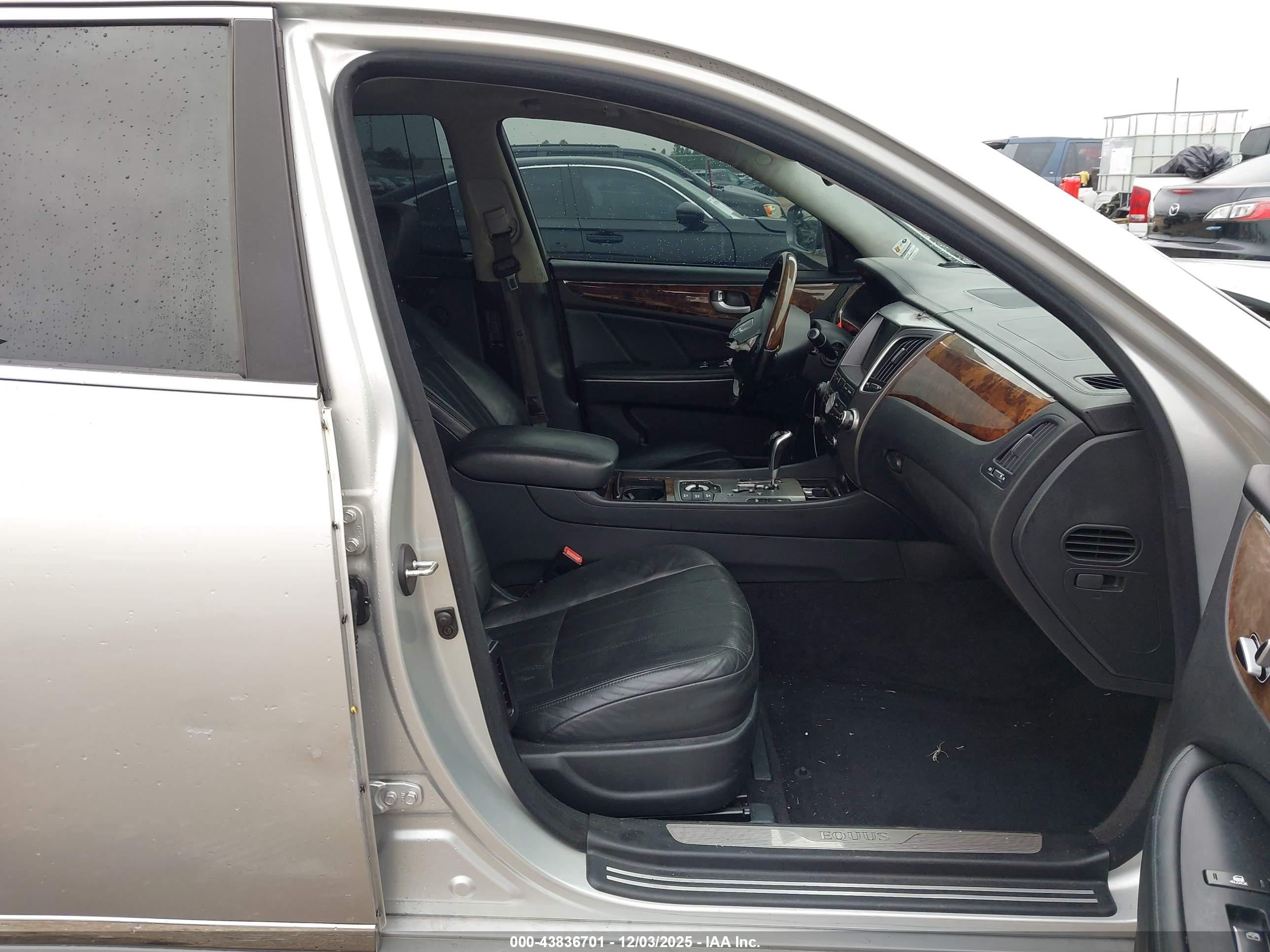 HYUNDAI EQUUS image 5