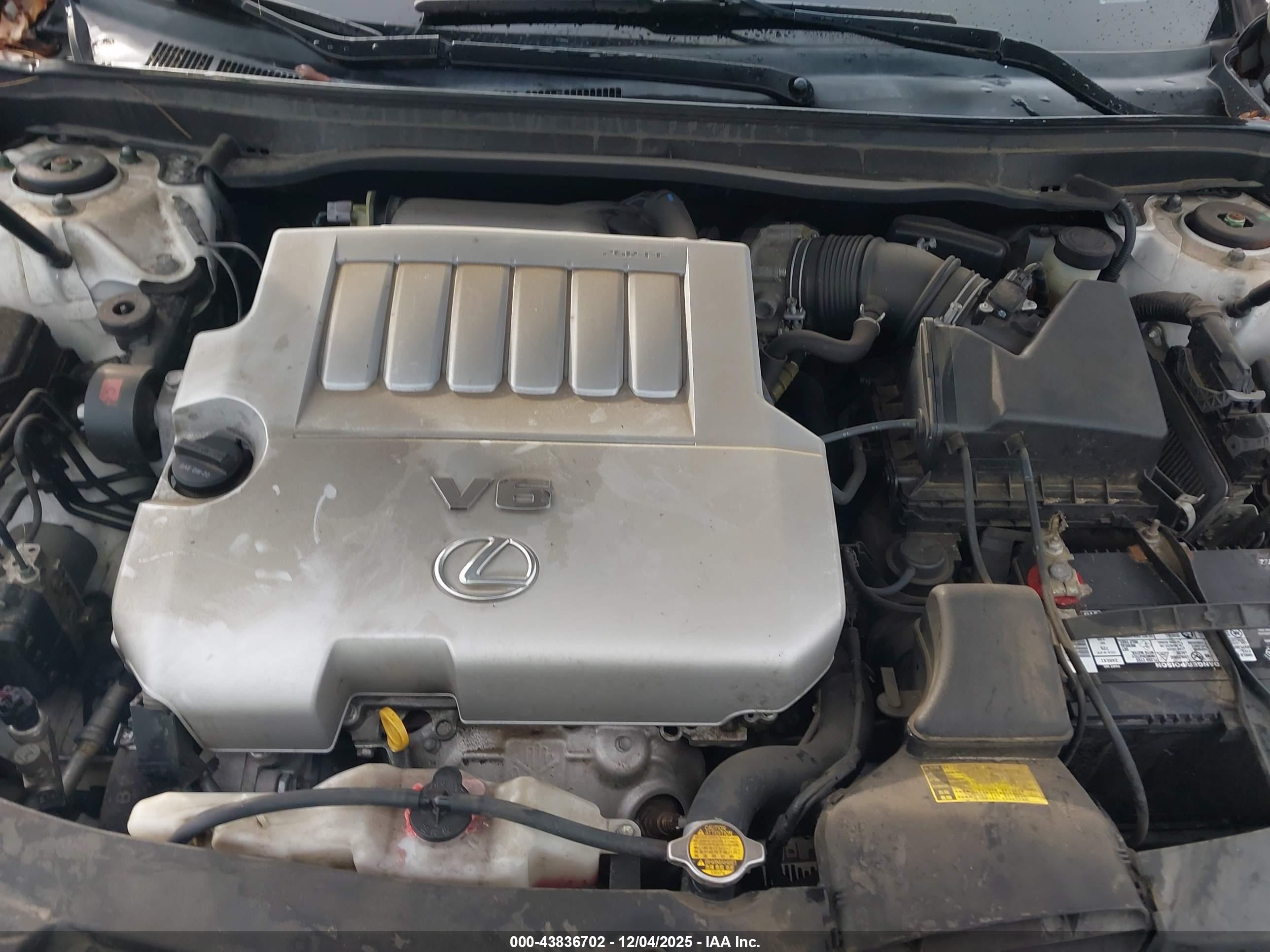 LEXUS ES image 10