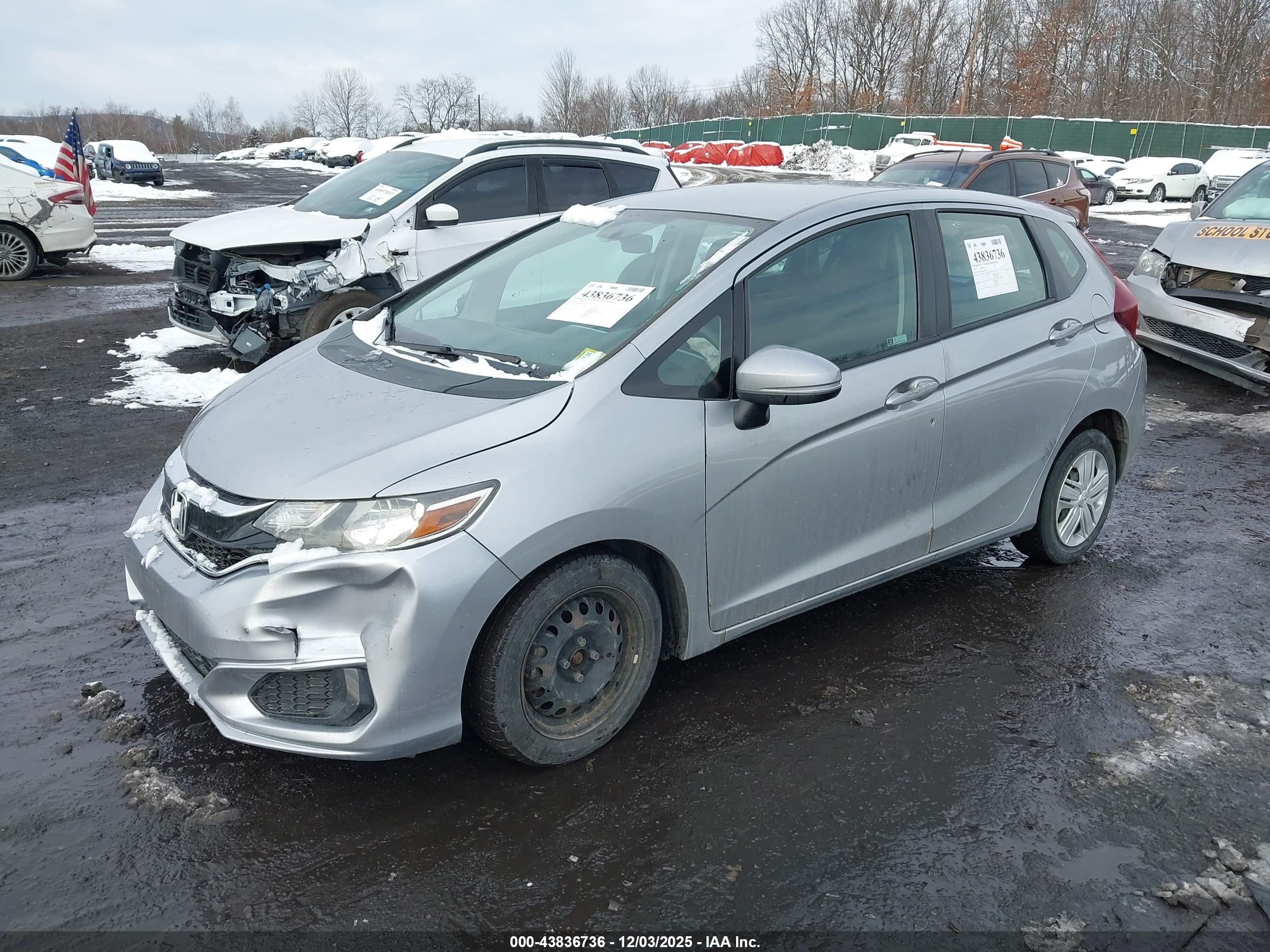 HONDA FIT image 2