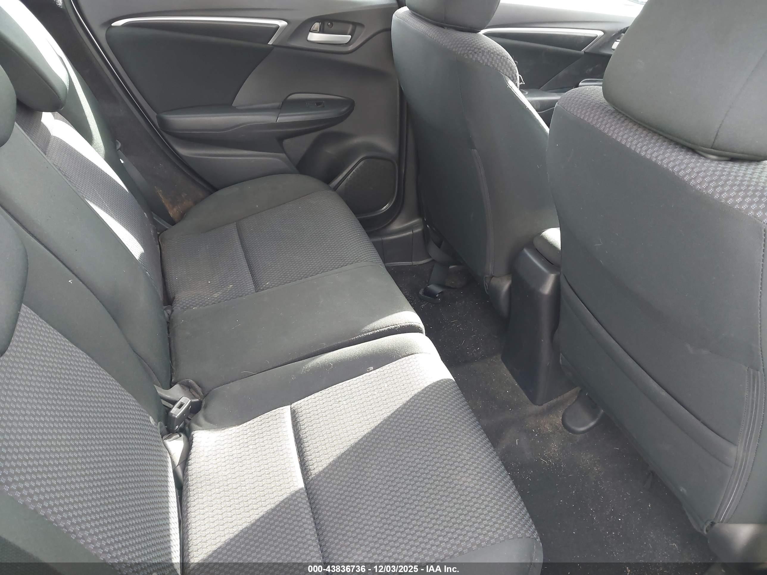 HONDA FIT image 8