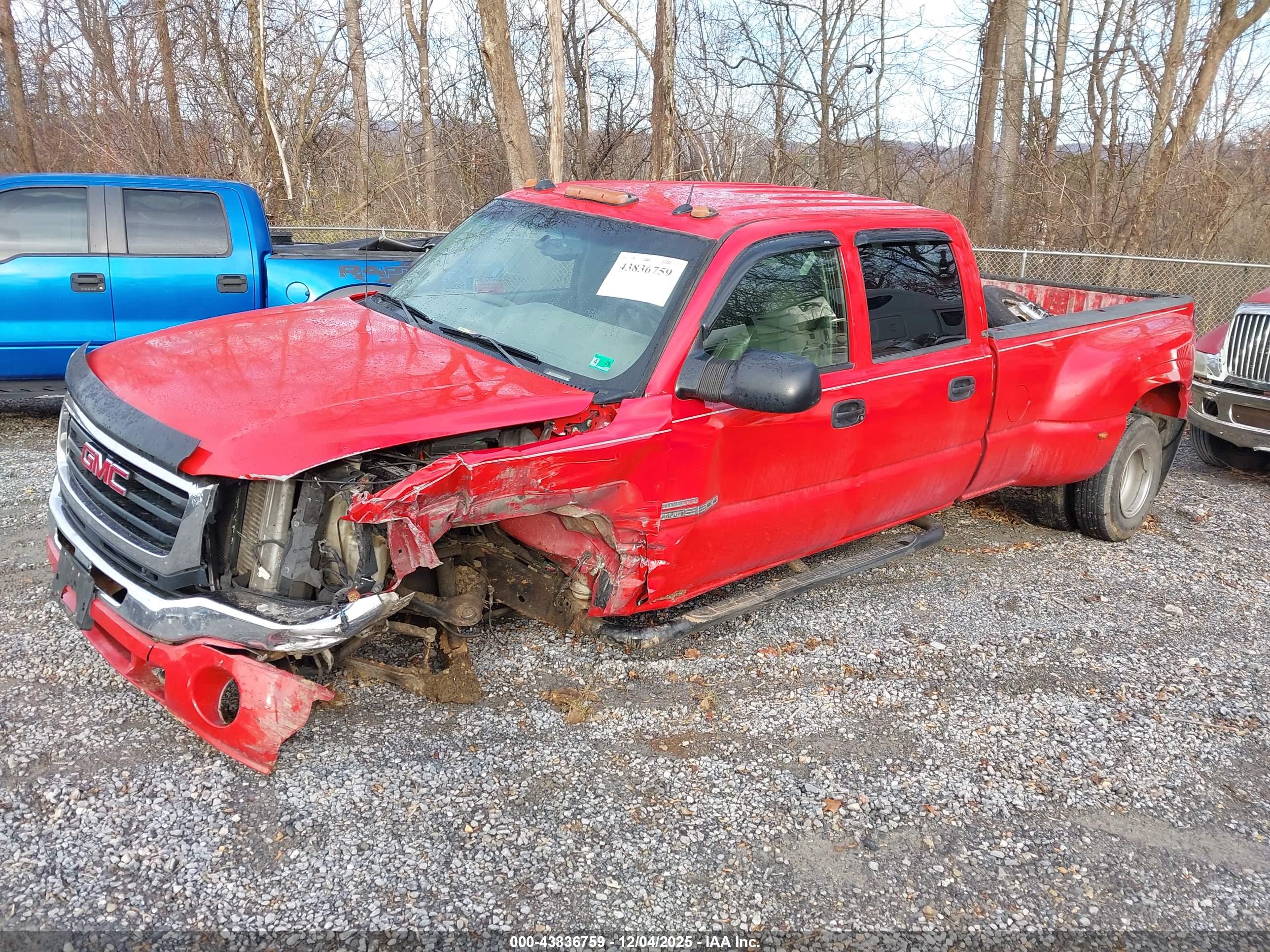 GMC SIERRA image 2