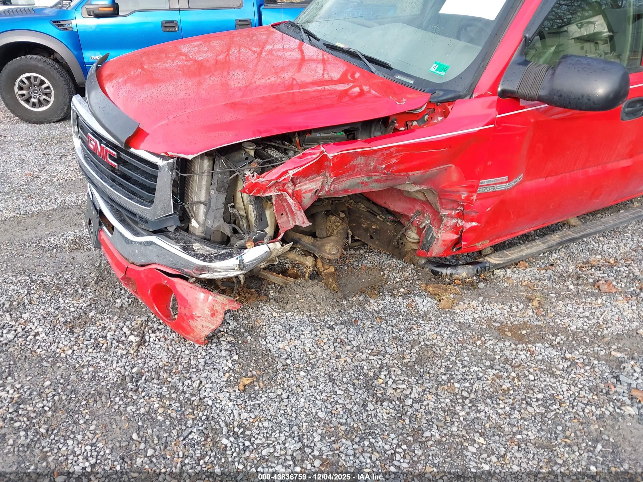 GMC SIERRA image 6