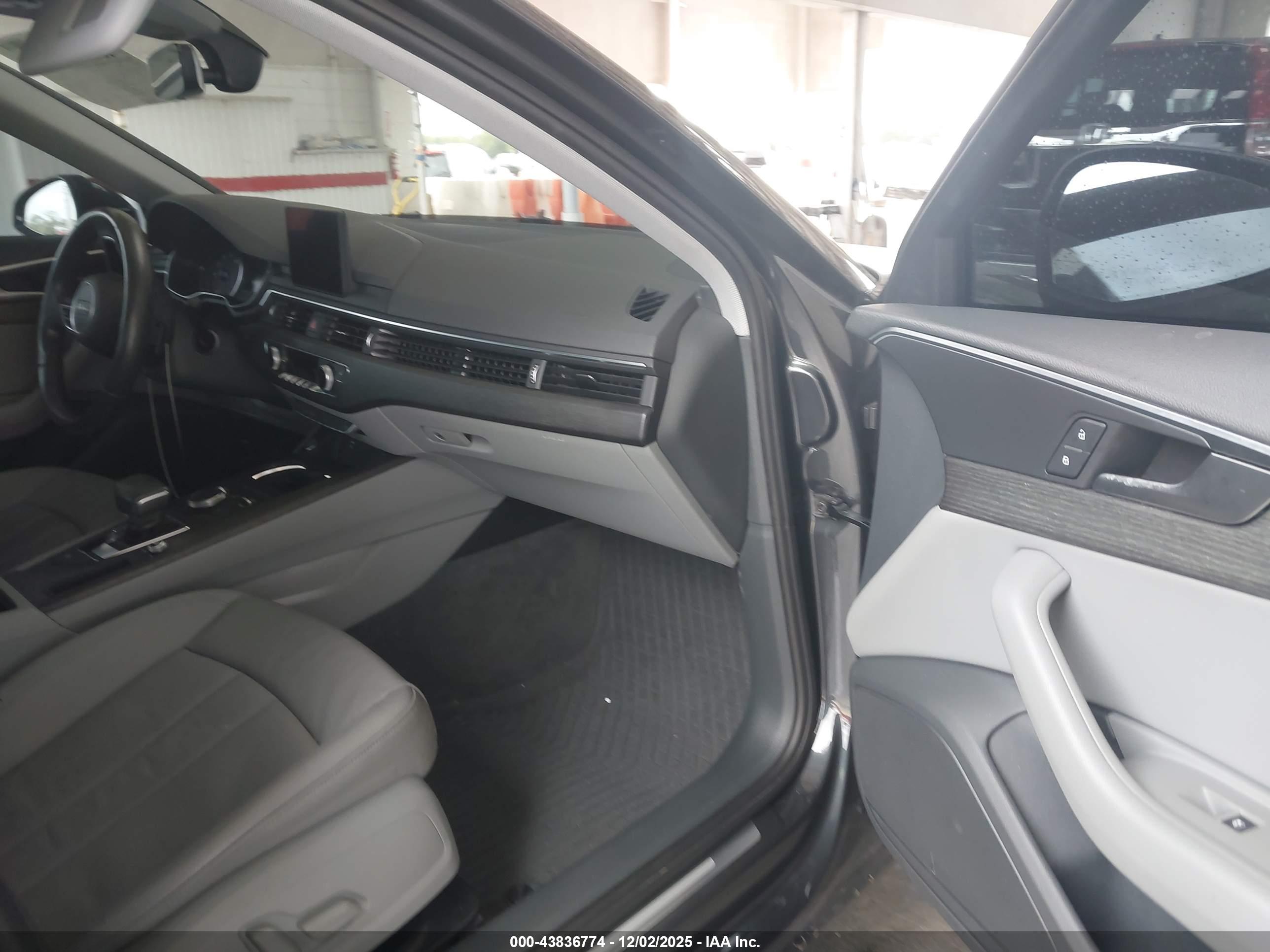 AUDI A4 image 5