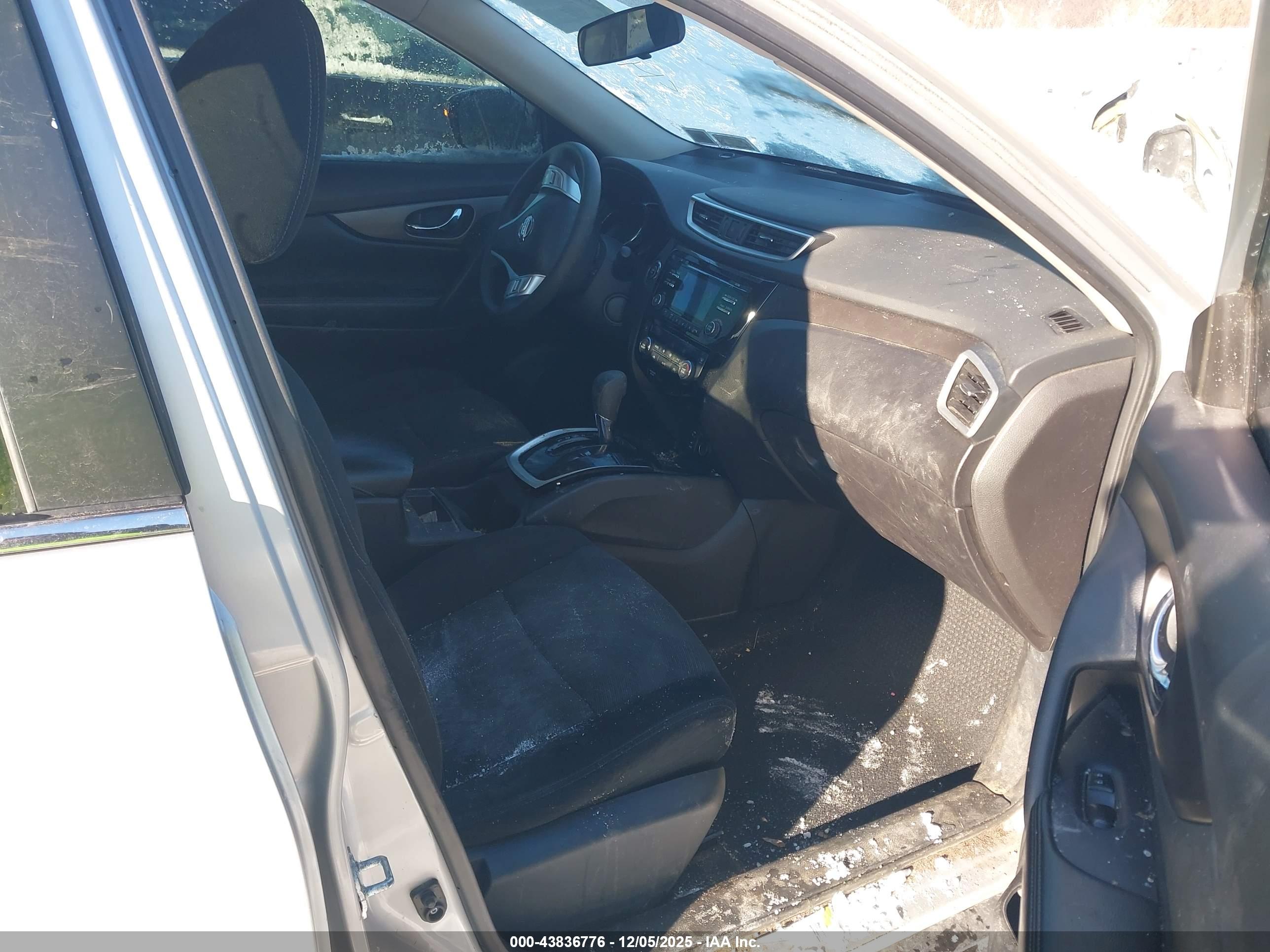 NISSAN ROGUE image 5