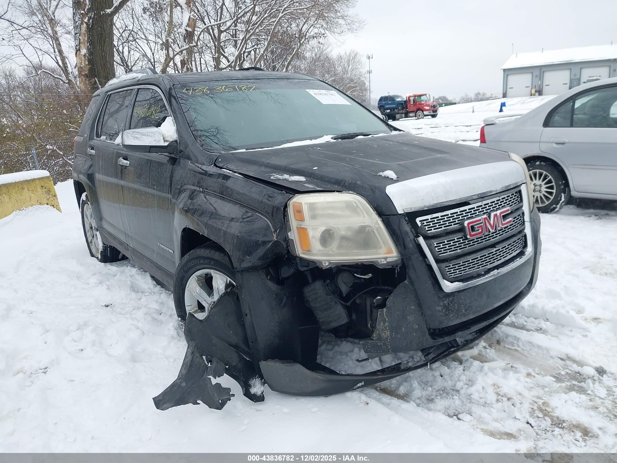 GMC TERRAIN image 6