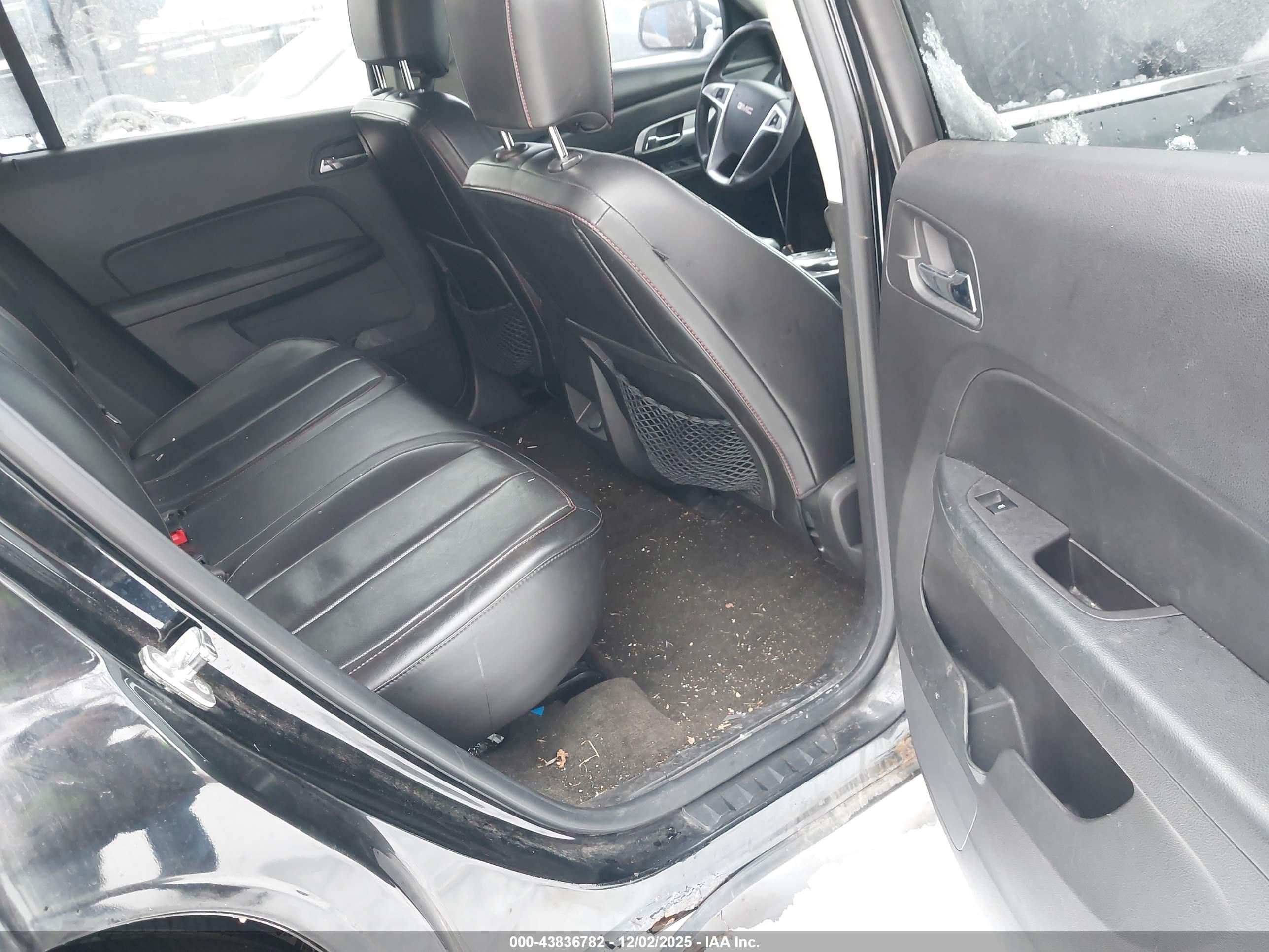 GMC TERRAIN image 8