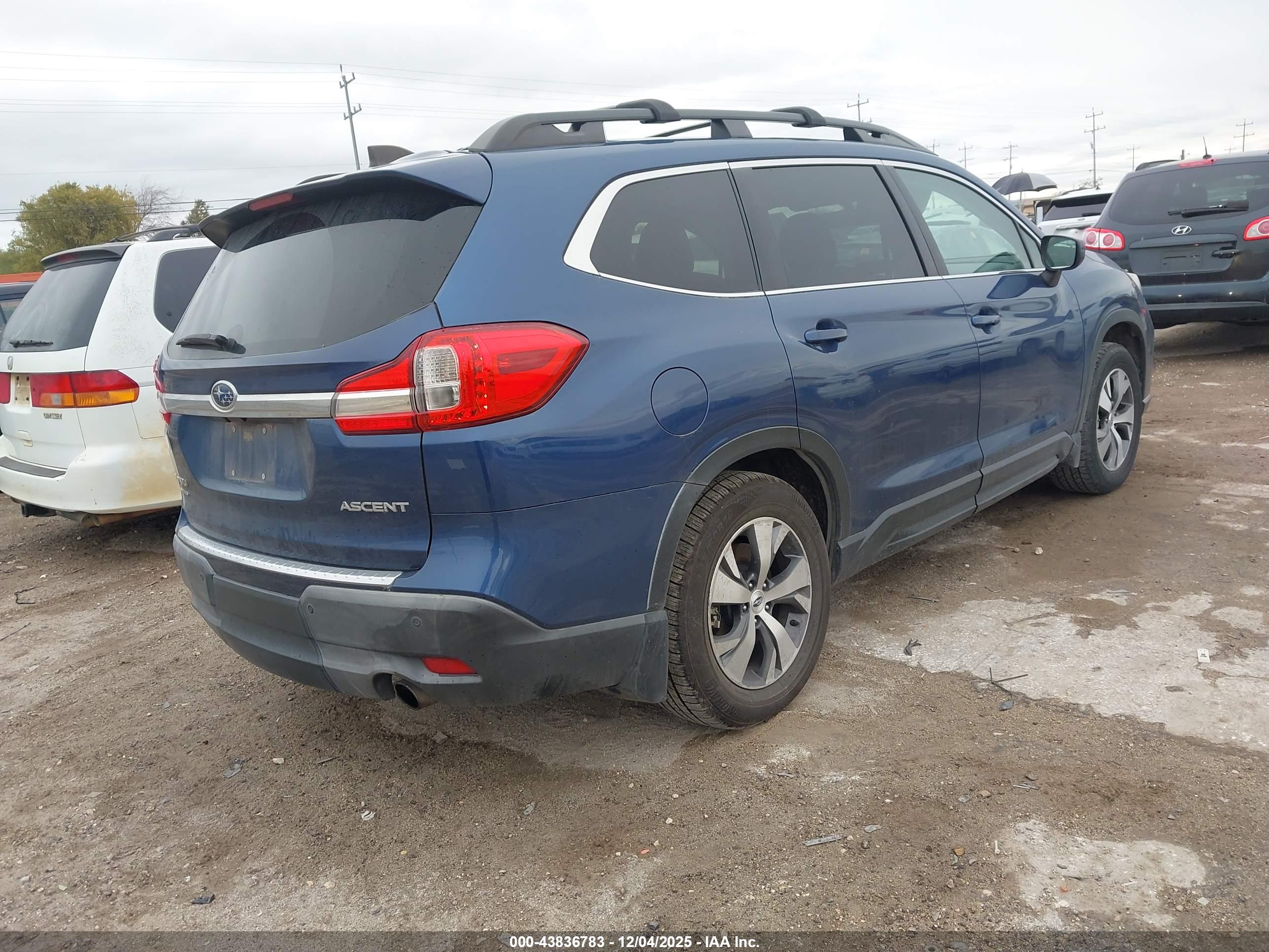 SUBARU ASCENT image 4