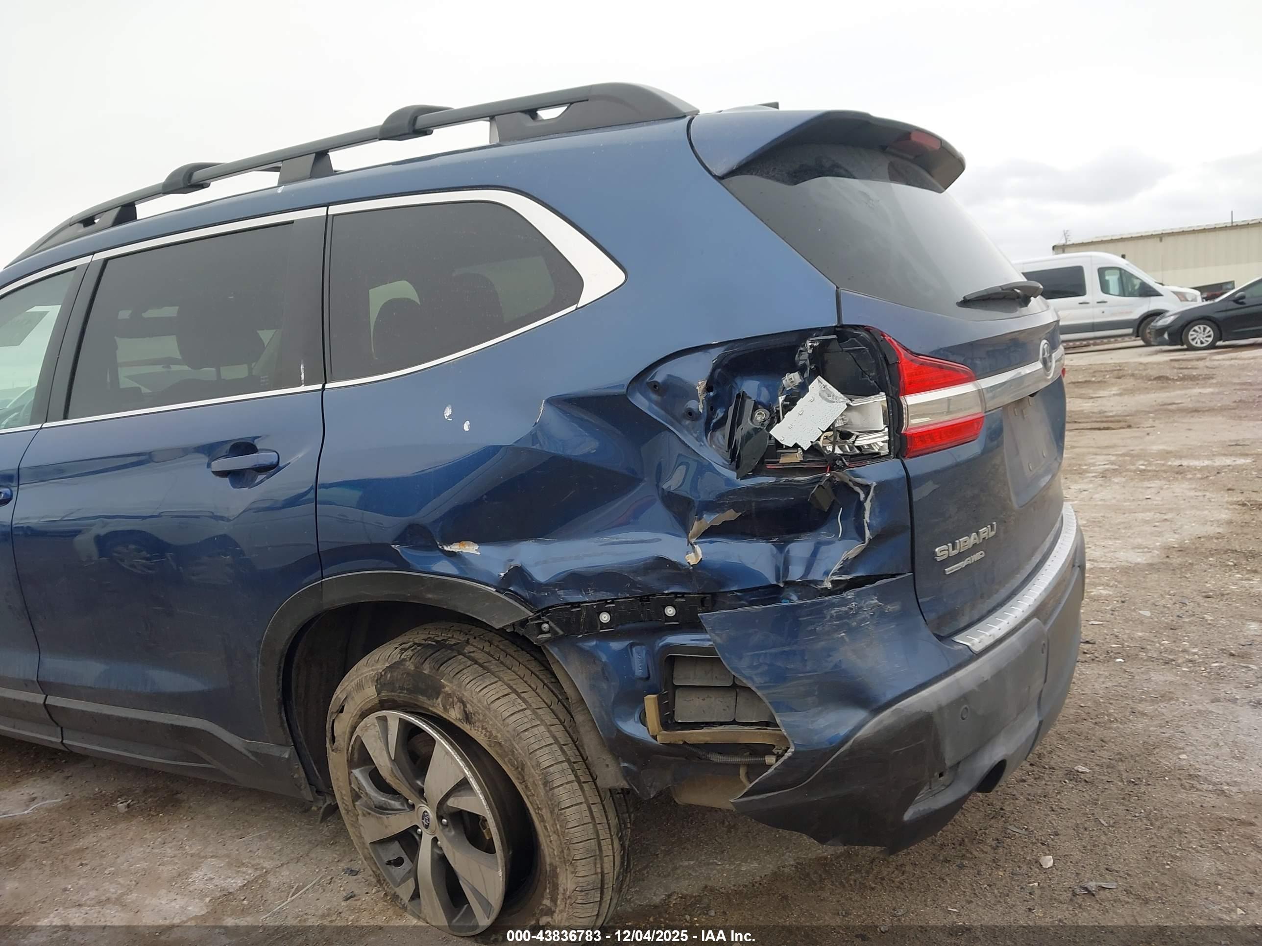 SUBARU ASCENT image 6