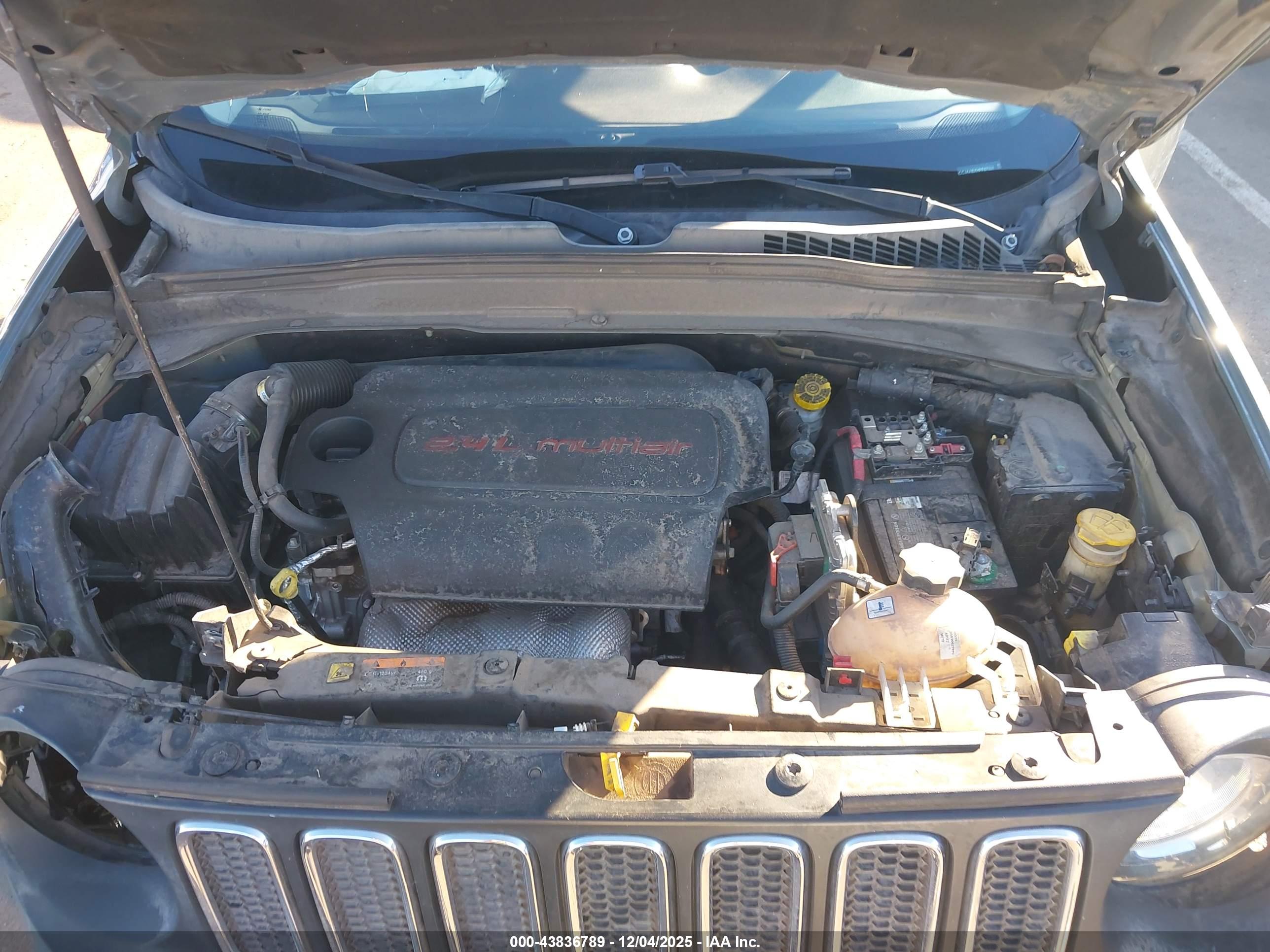 JEEP RENEGADE image 10