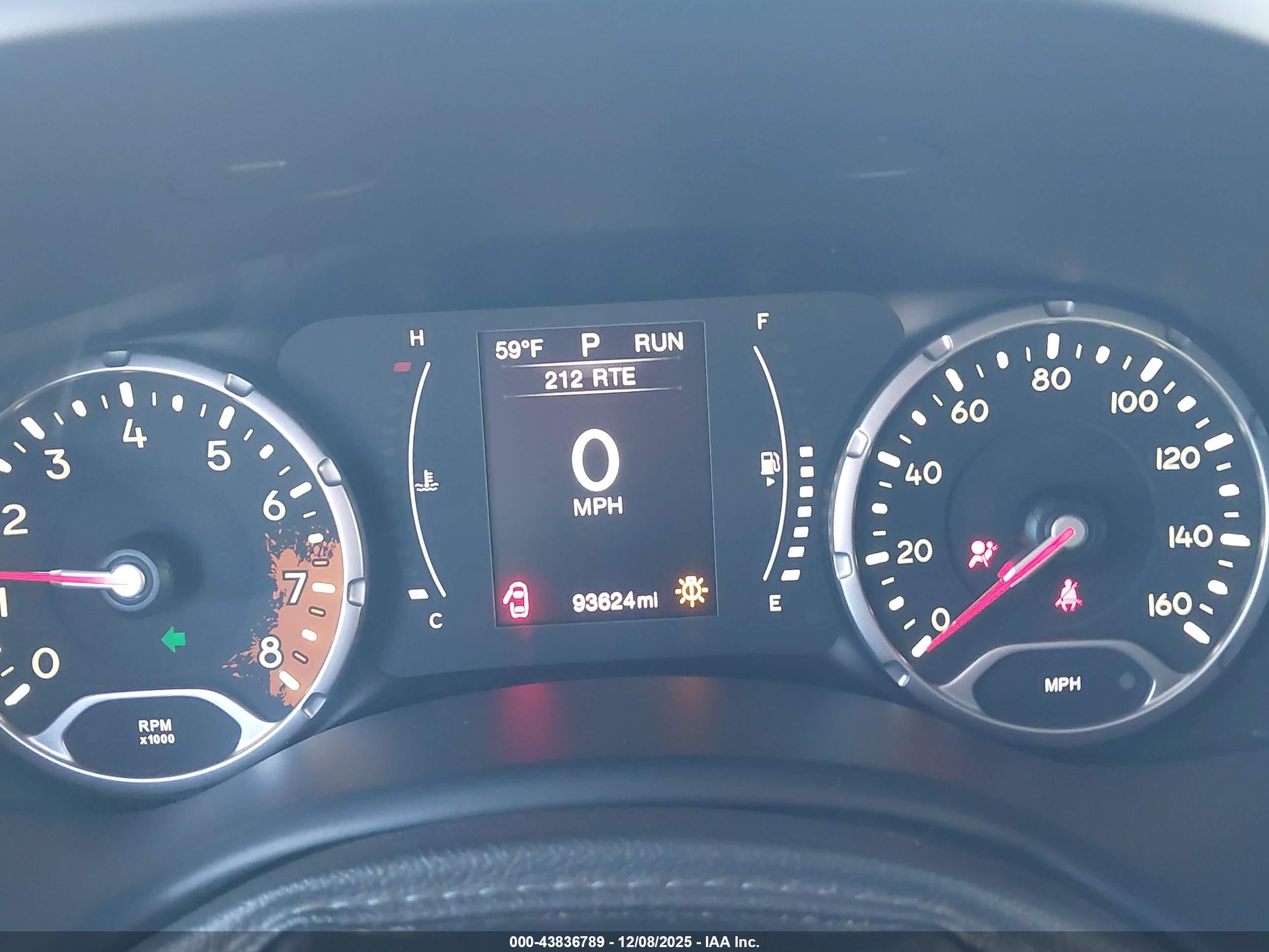 JEEP RENEGADE image 7