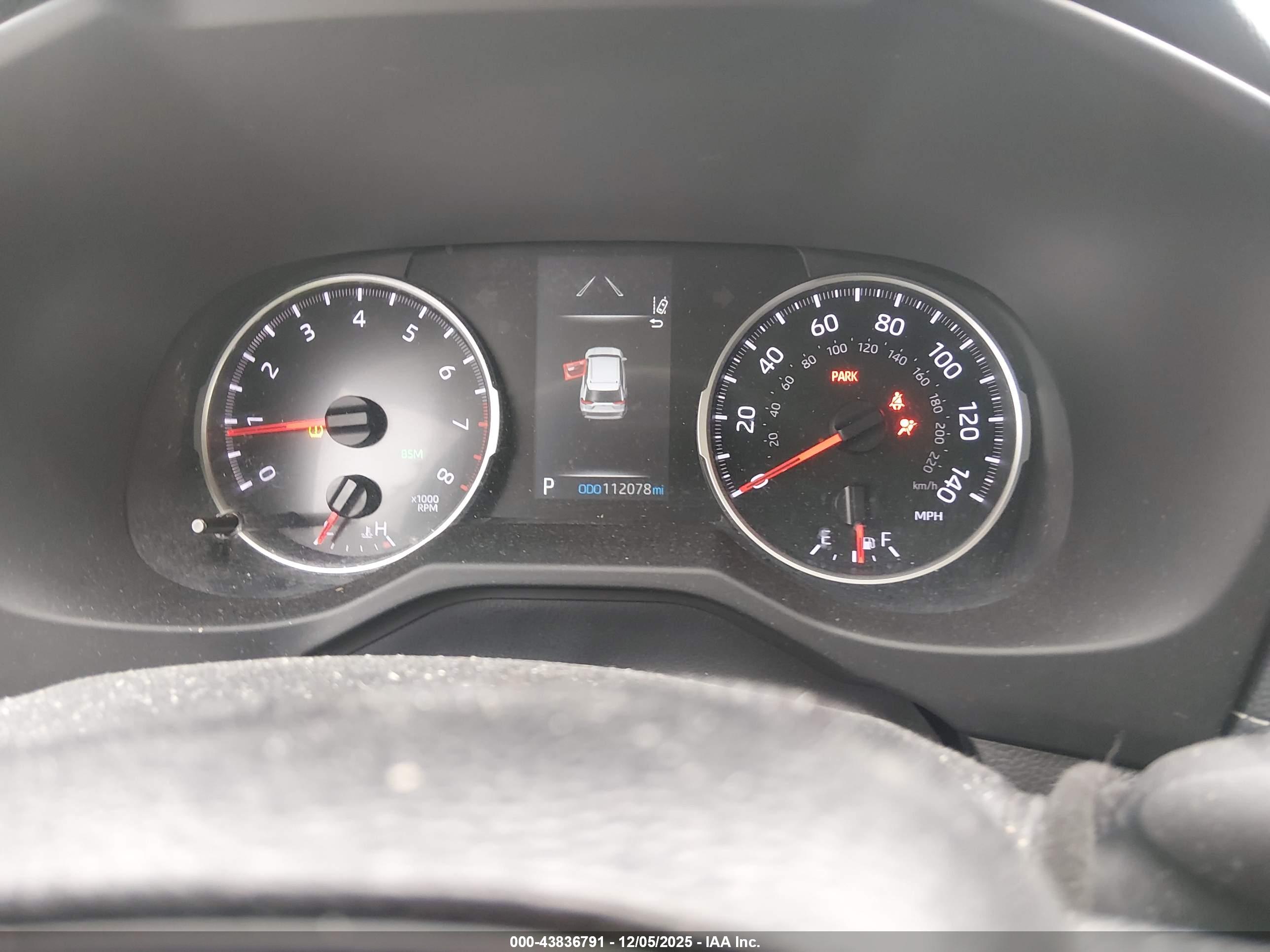 TOYOTA RAV4 image 7
