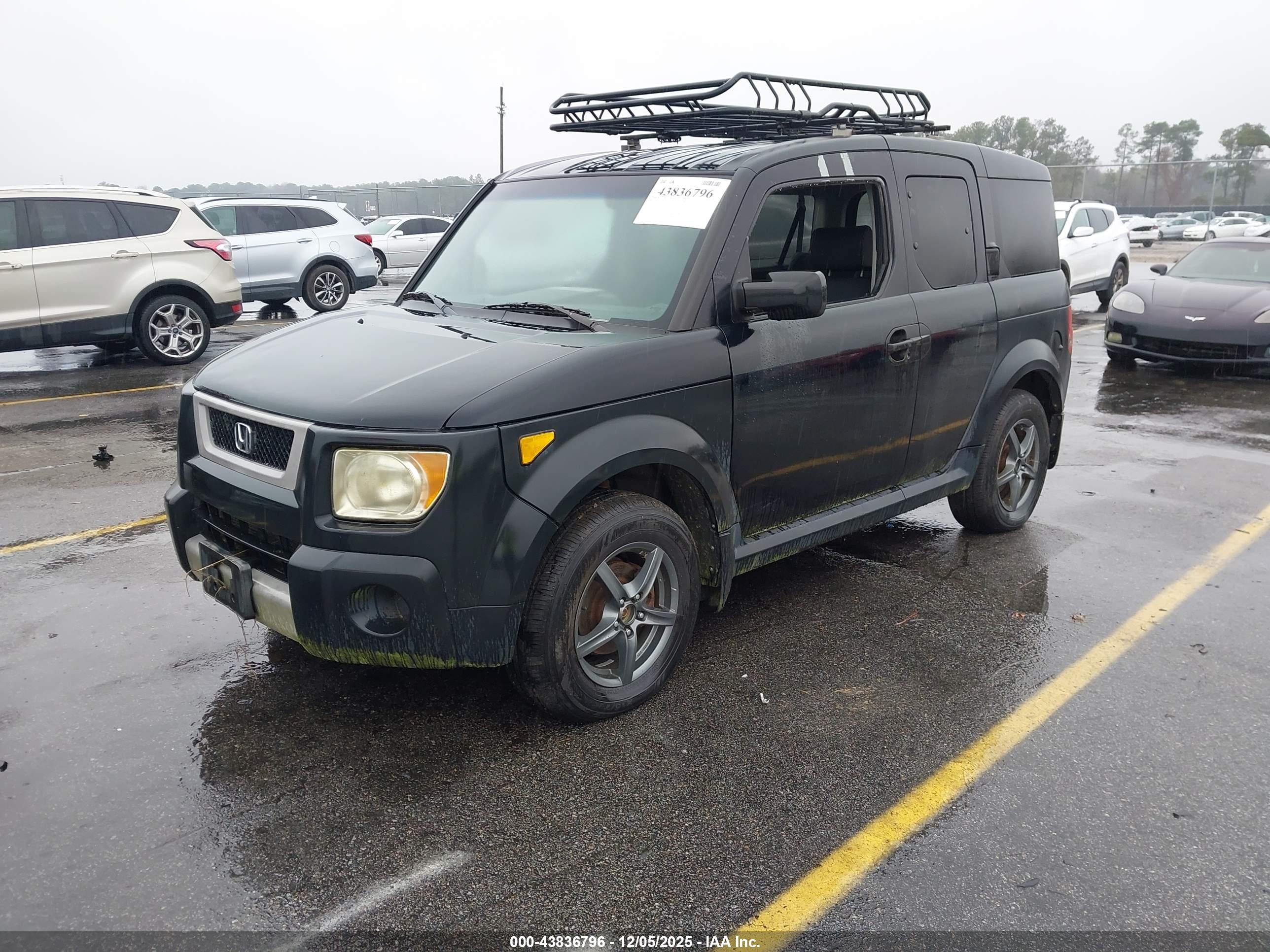 HONDA ELEMENT image 2