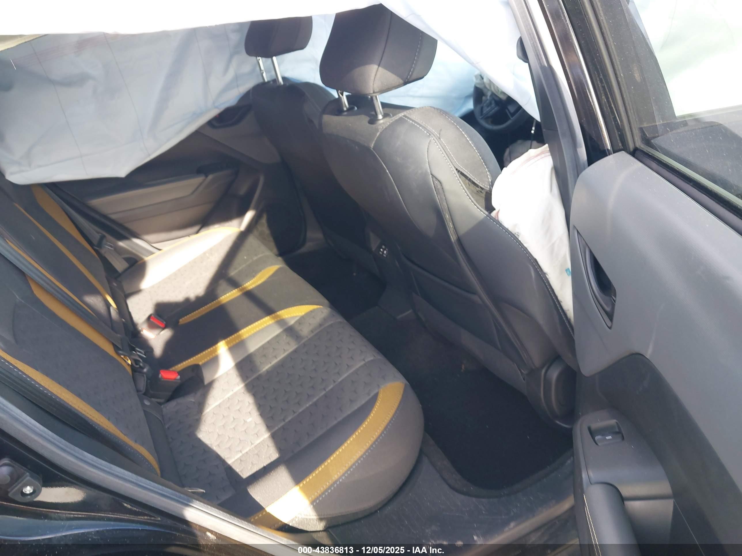 SUBARU CROSSTREK image 8