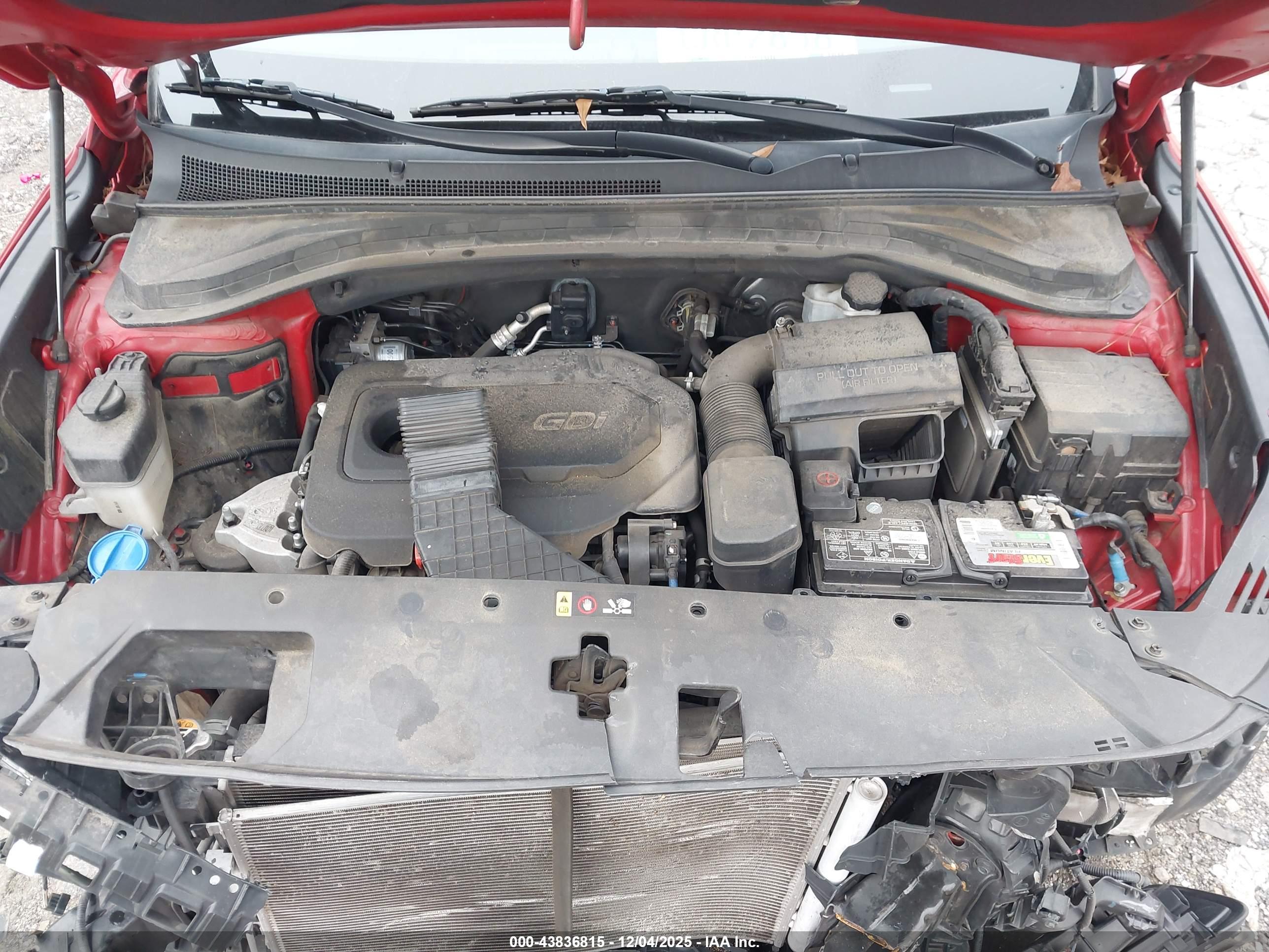 HYUNDAI SANTA image 10