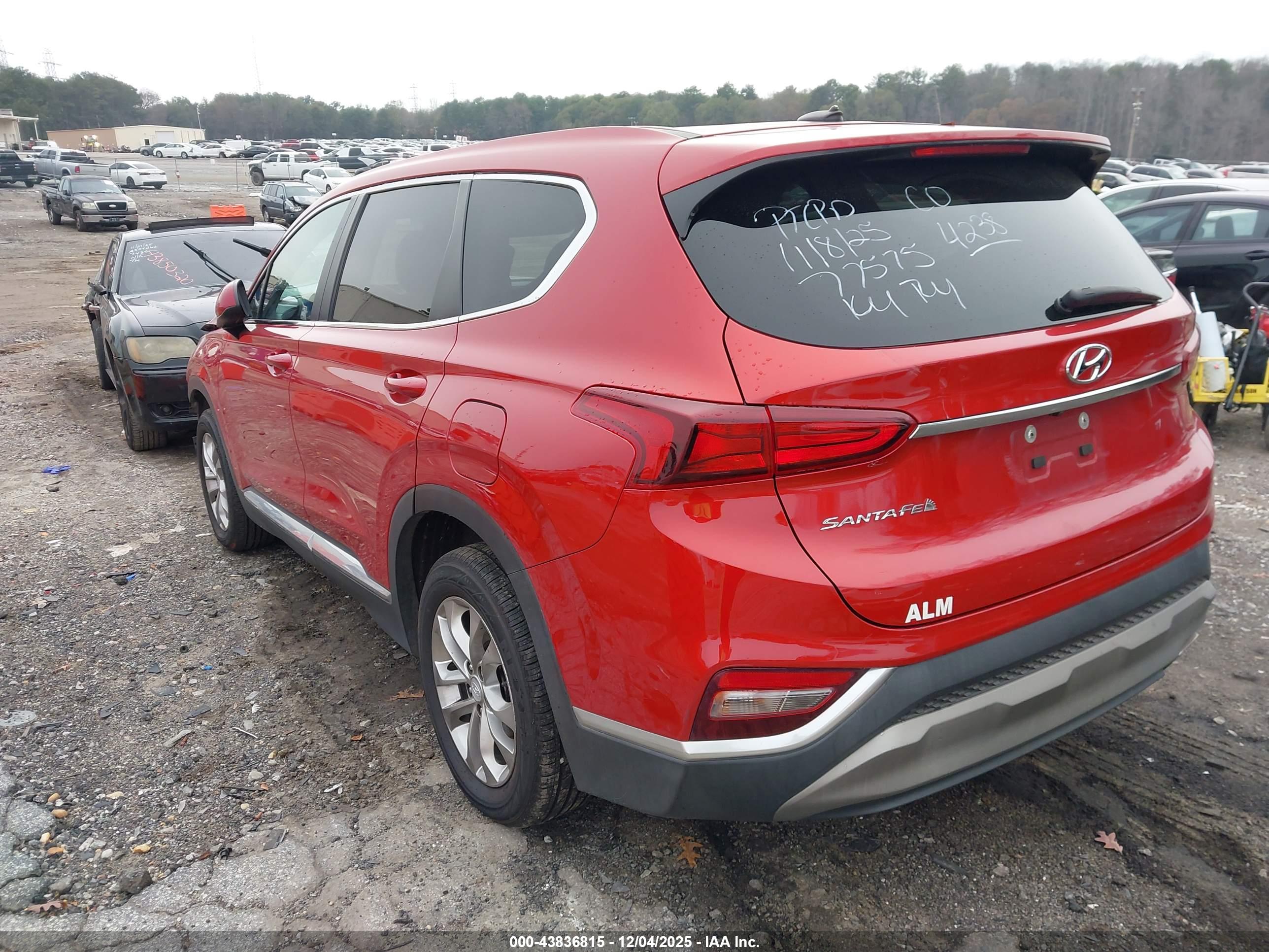 HYUNDAI SANTA image 3