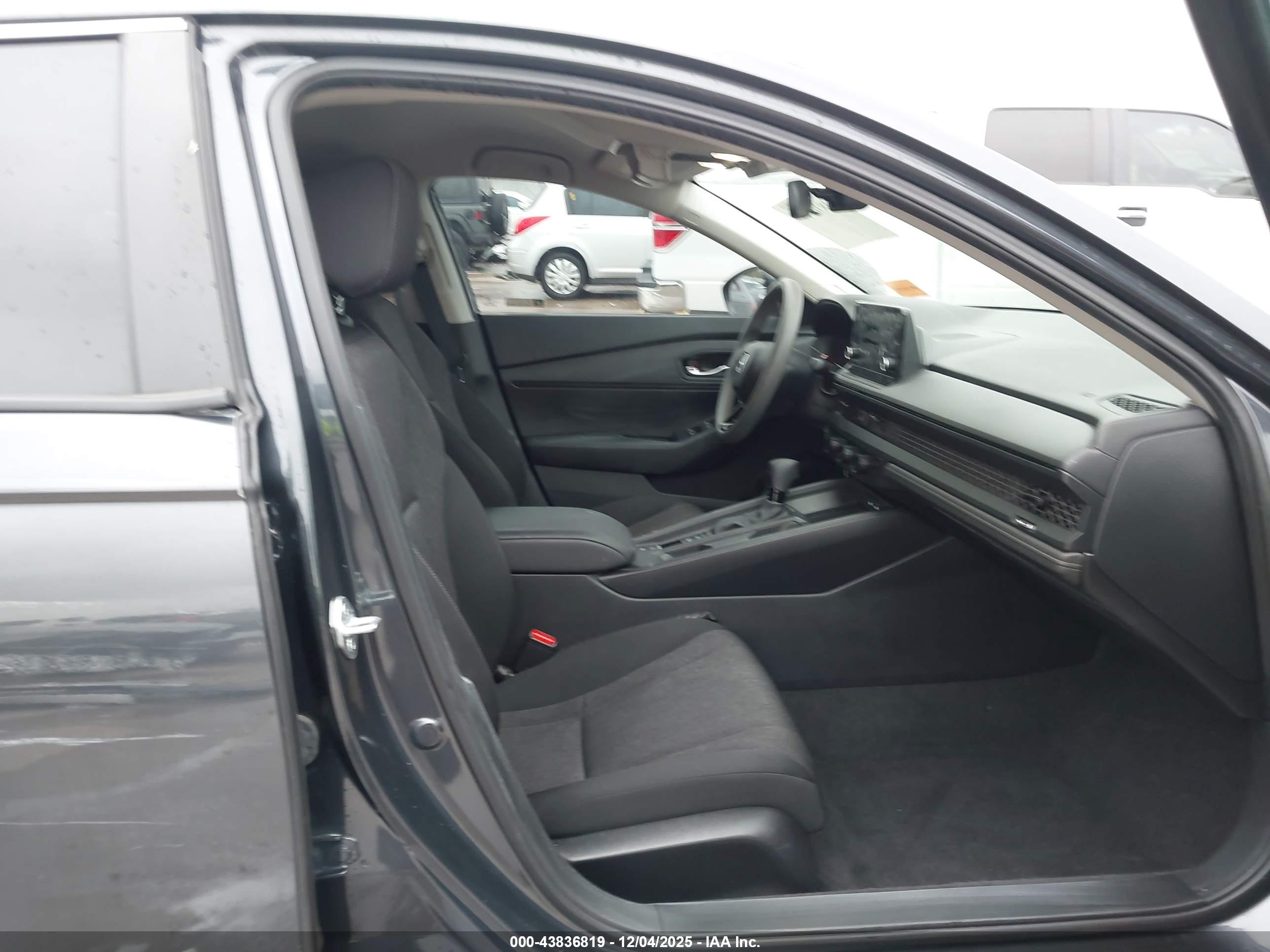 HONDA ACCORD image 5
