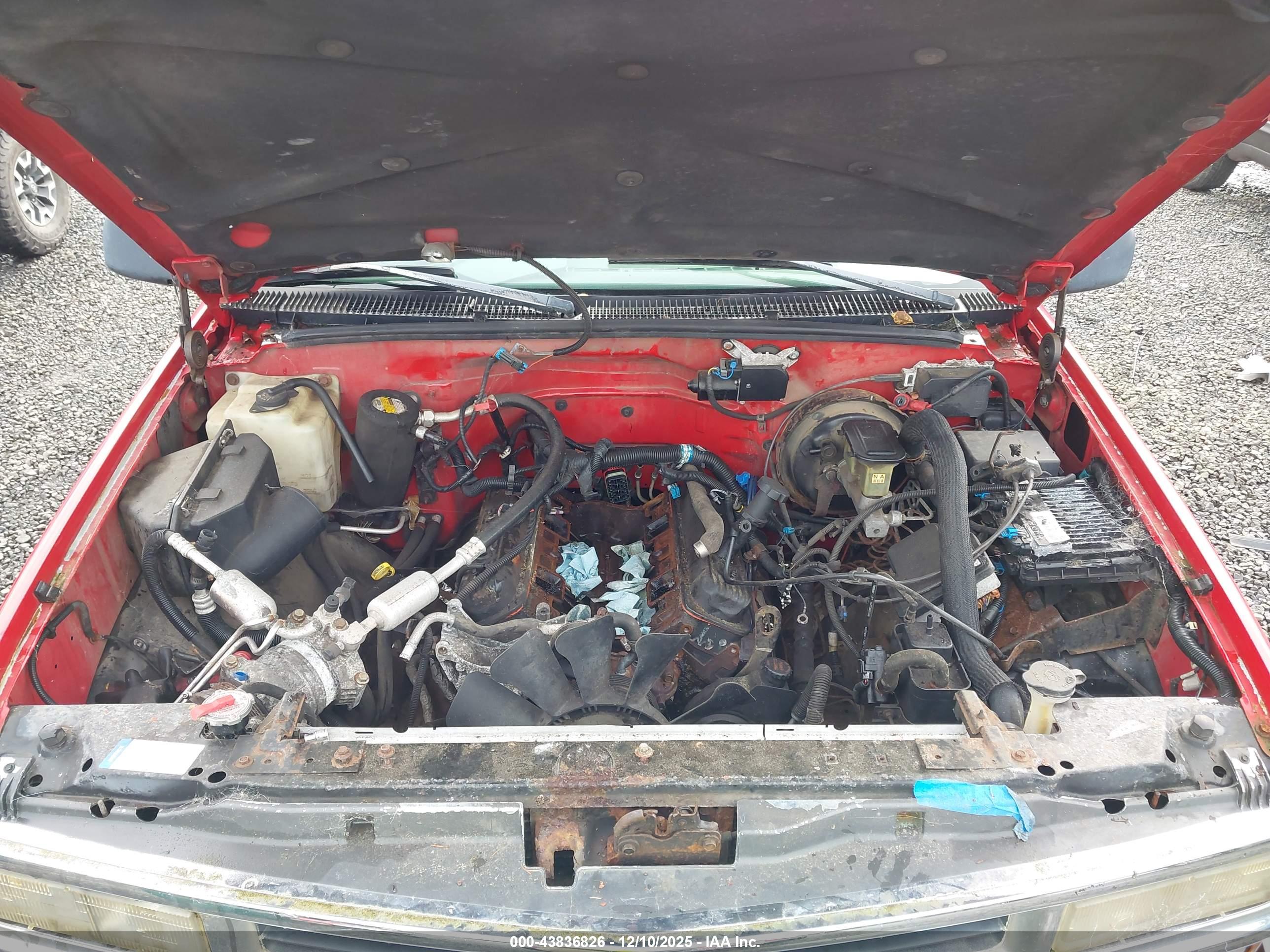 CHEVROLET K1500 image 10