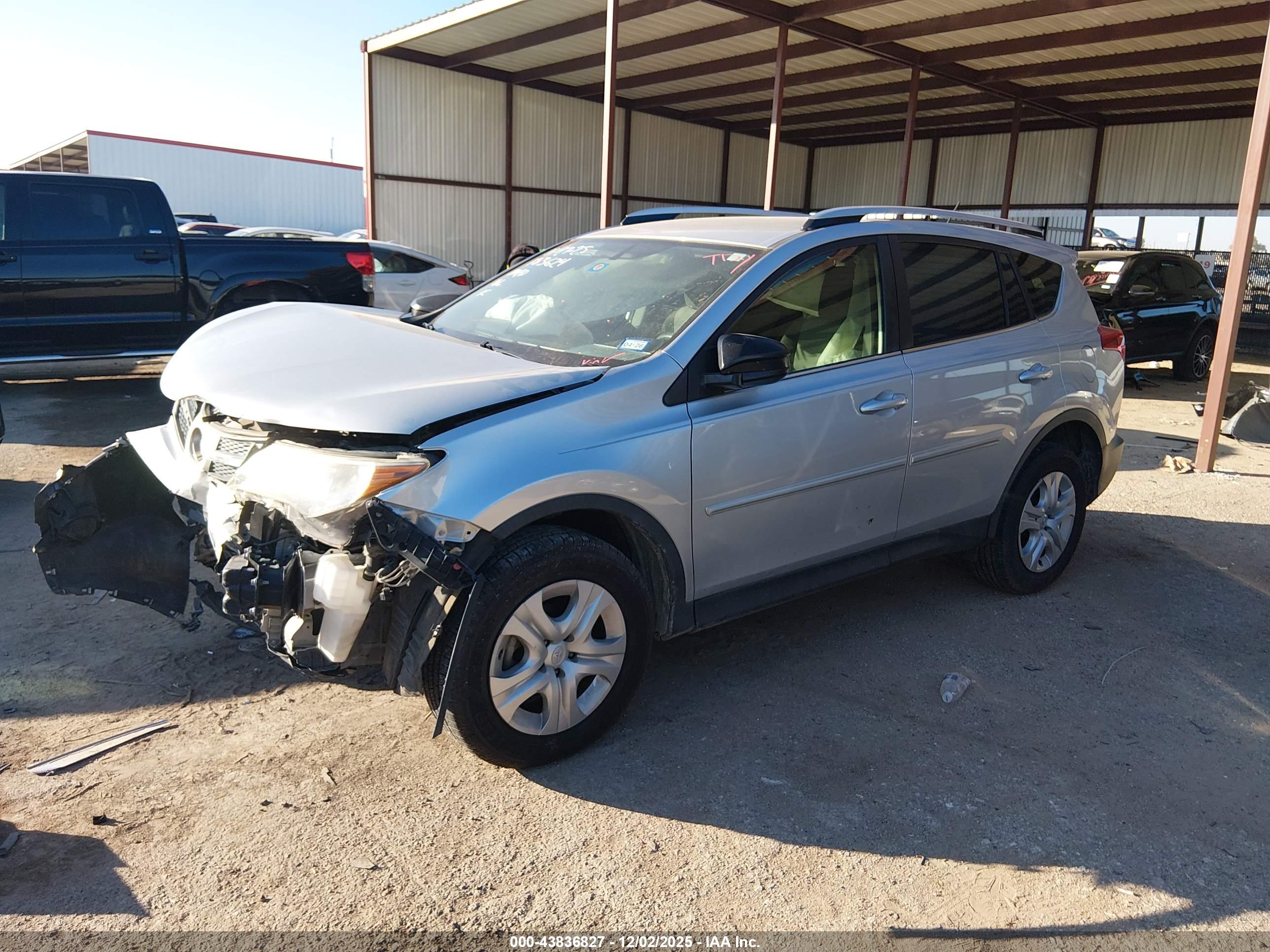TOYOTA RAV4 image 2